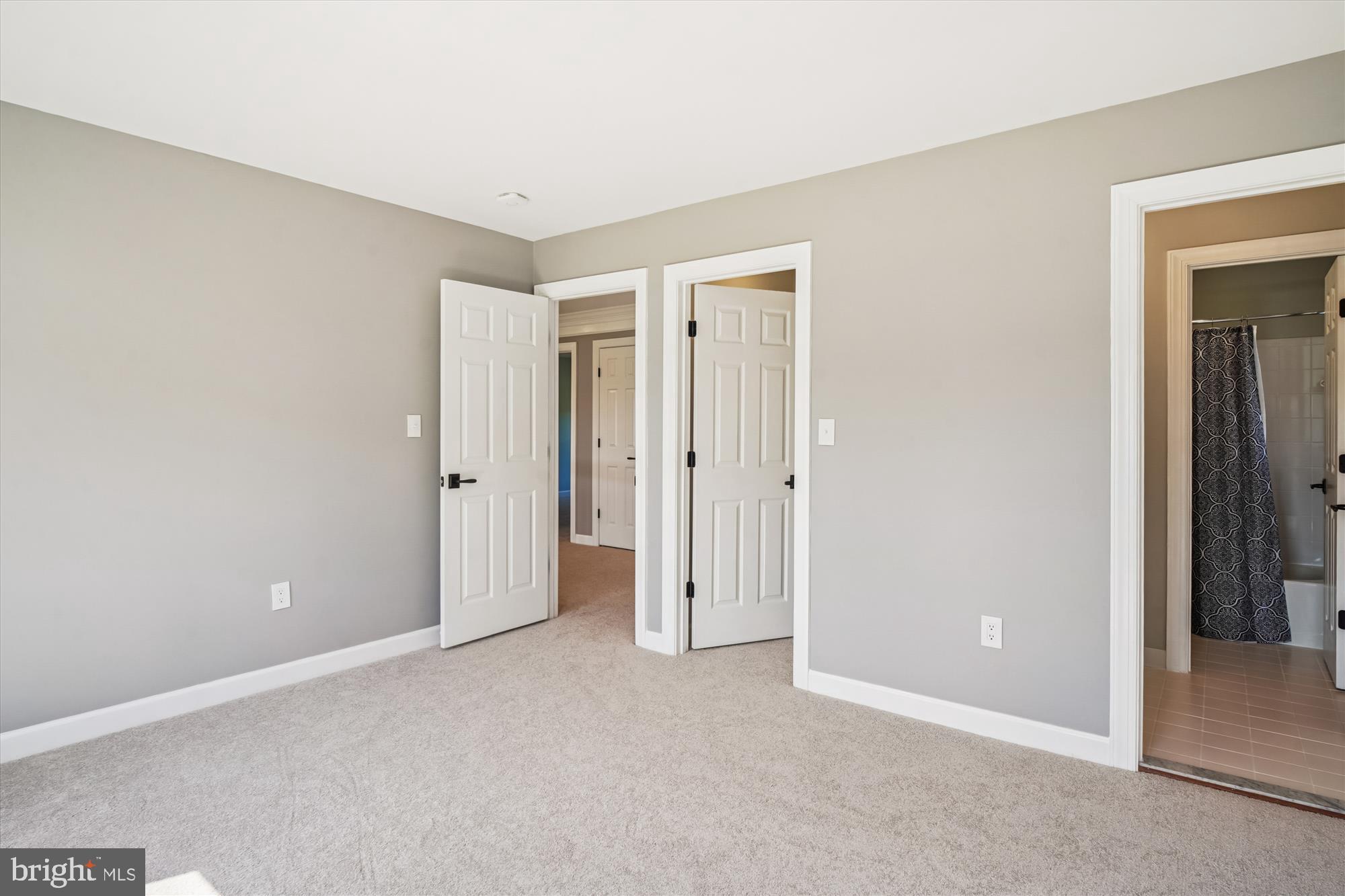 ABRAMS - Residential