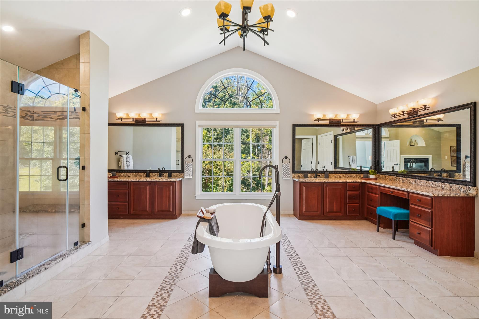 ABRAMS - Residential