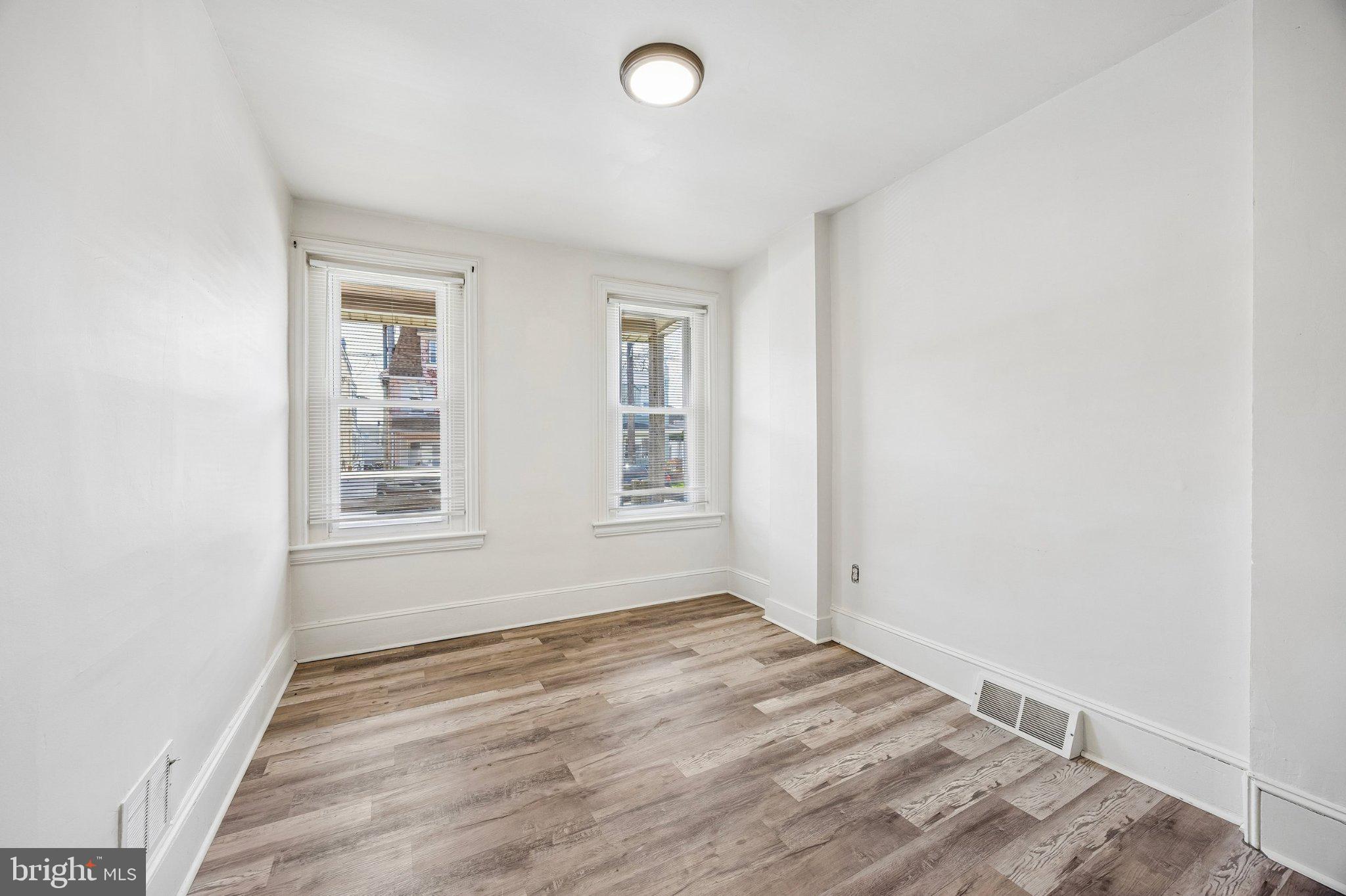 CHESTER CITY - Residential