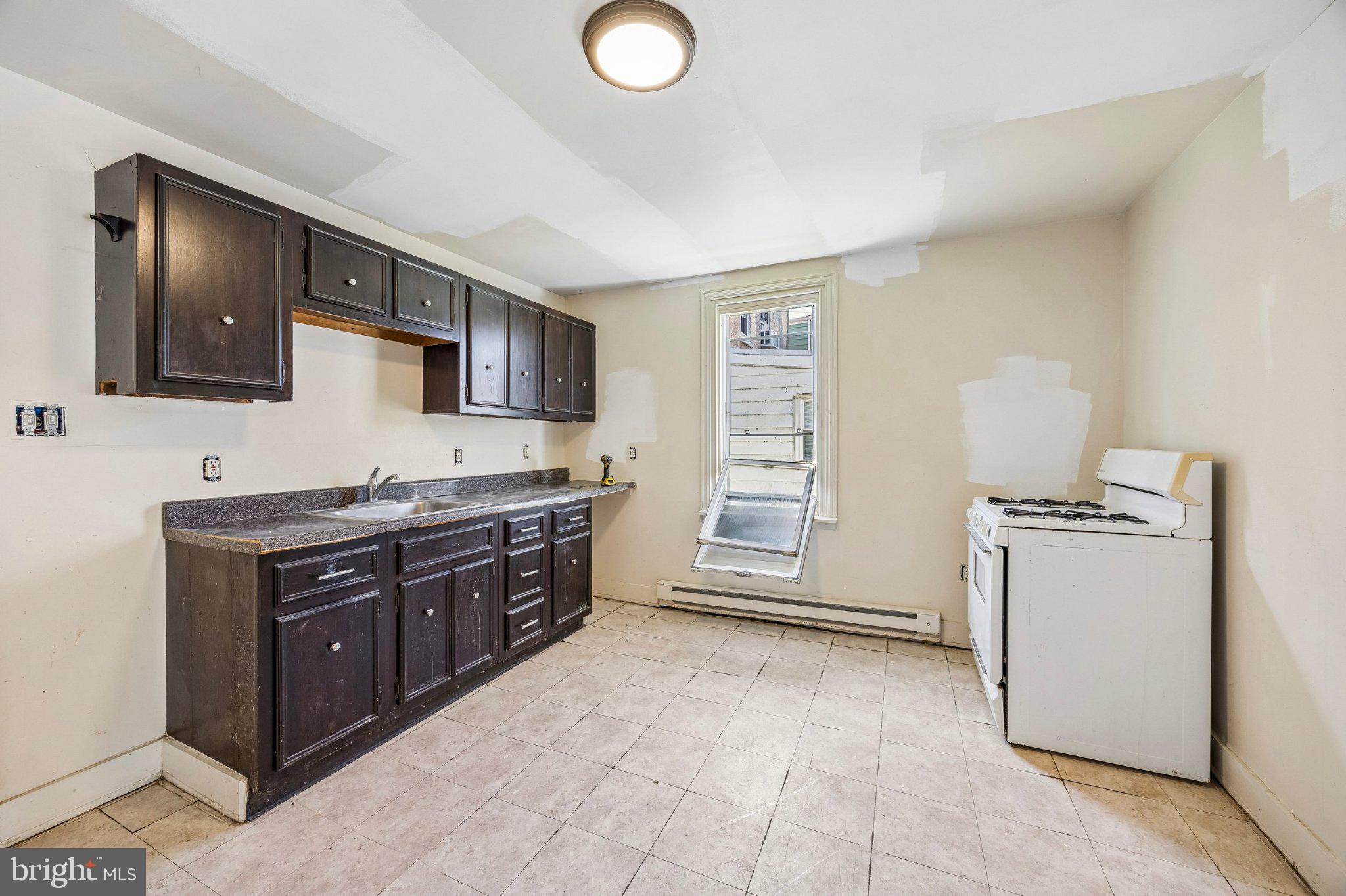 CHESTER CITY - Residential