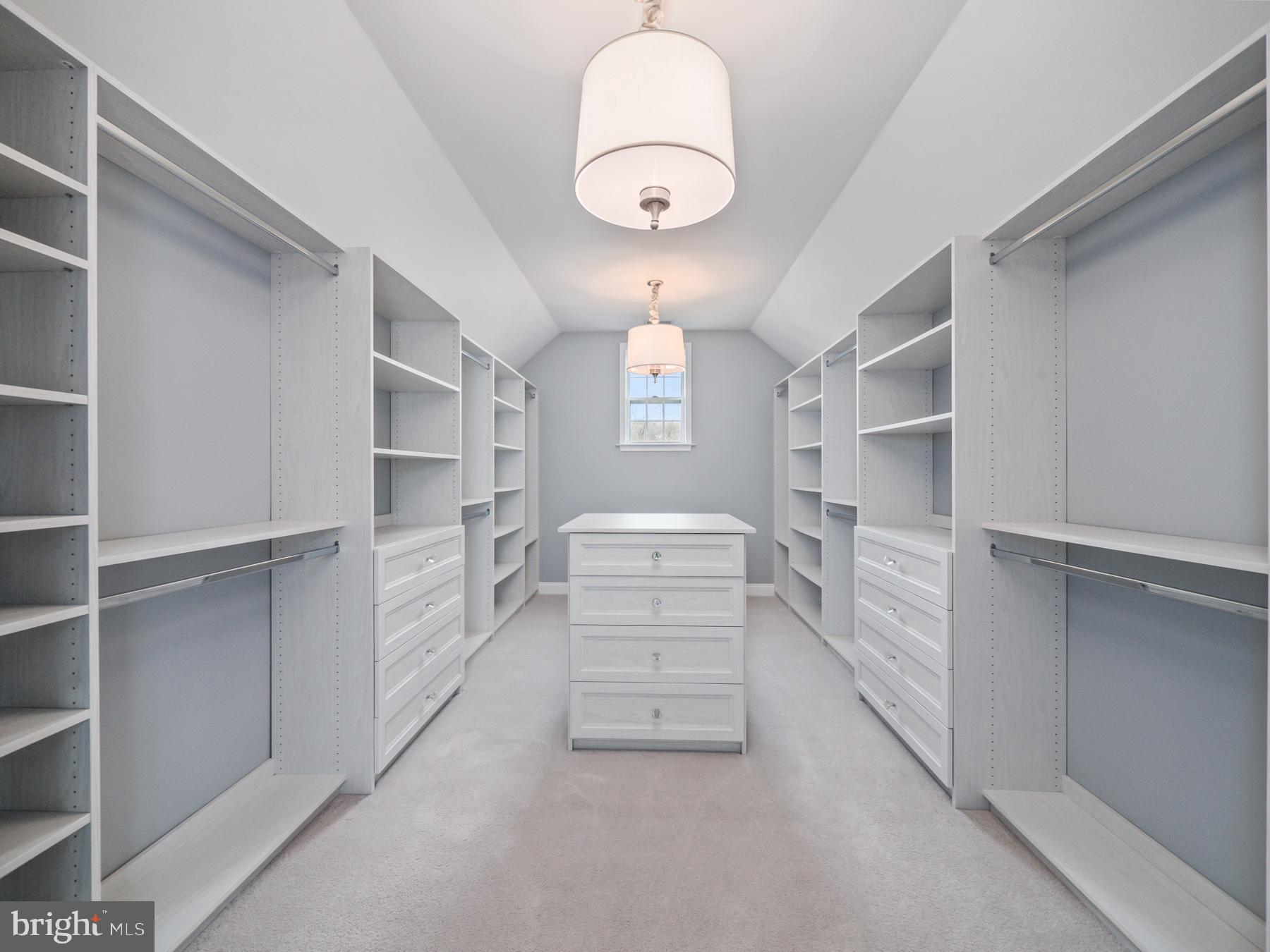 WEYHILL ESTATES - Residential