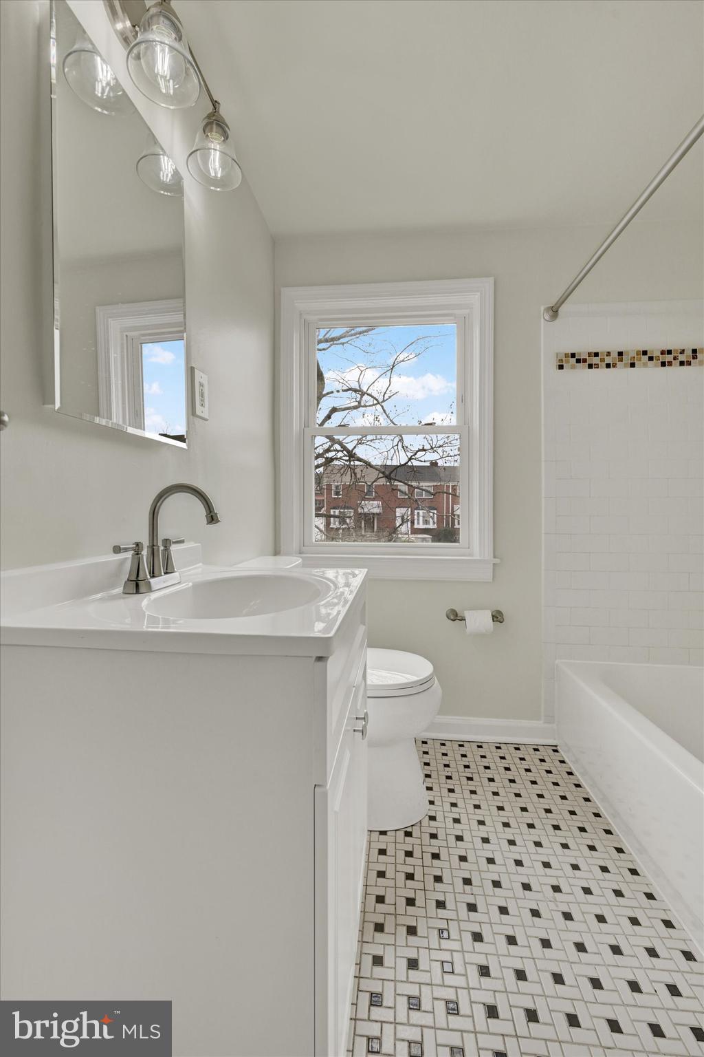 IDLEWOOD - Residential