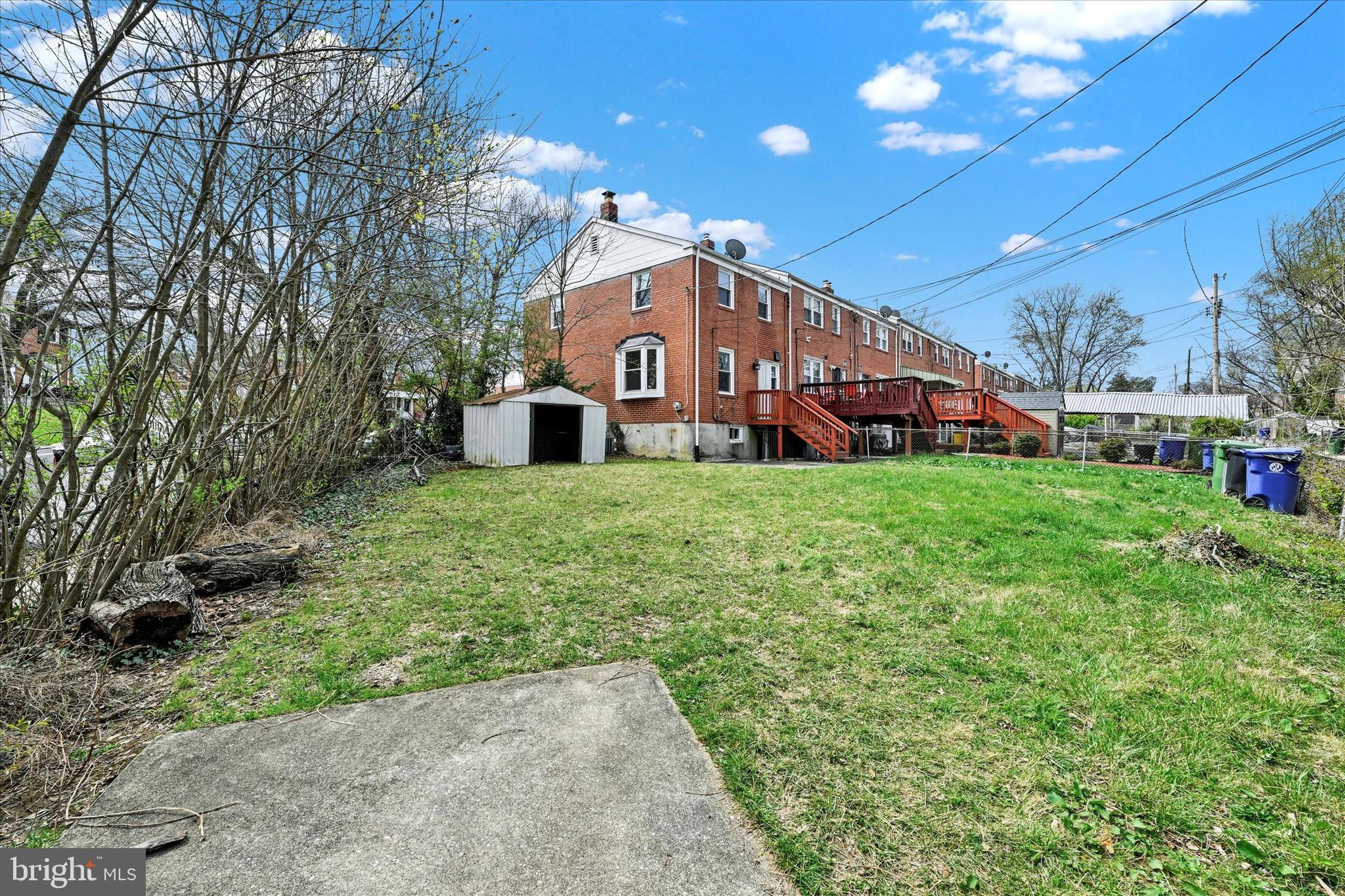 IDLEWOOD - Residential
