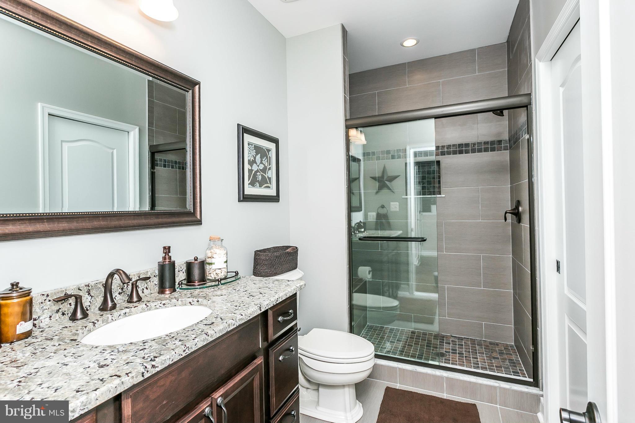 ROLAND PARK - Residential