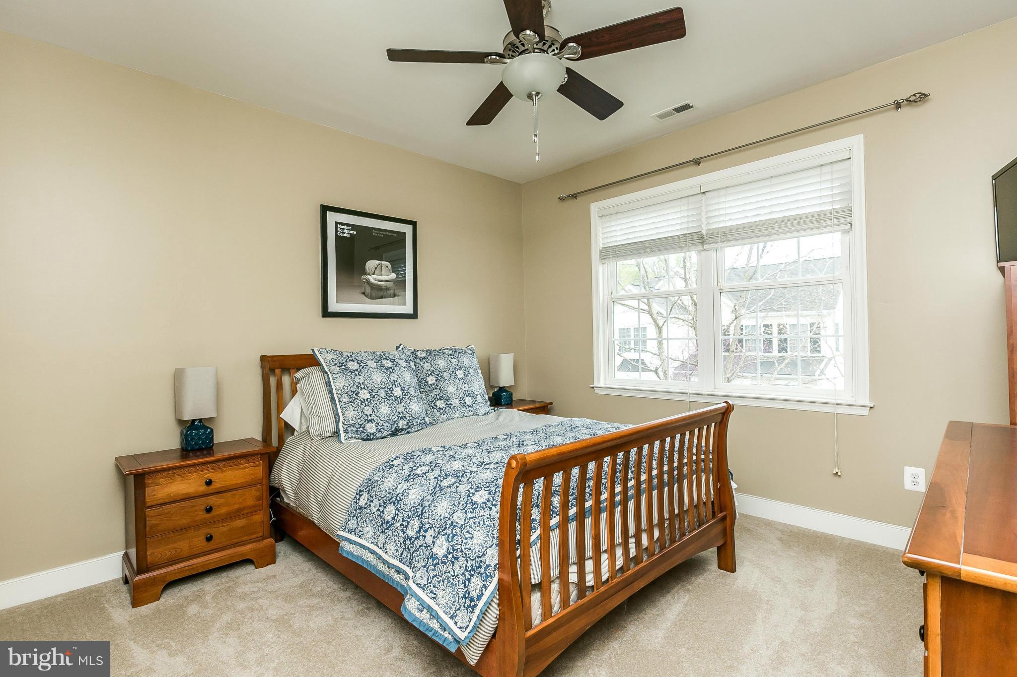 ROLAND PARK - Residential