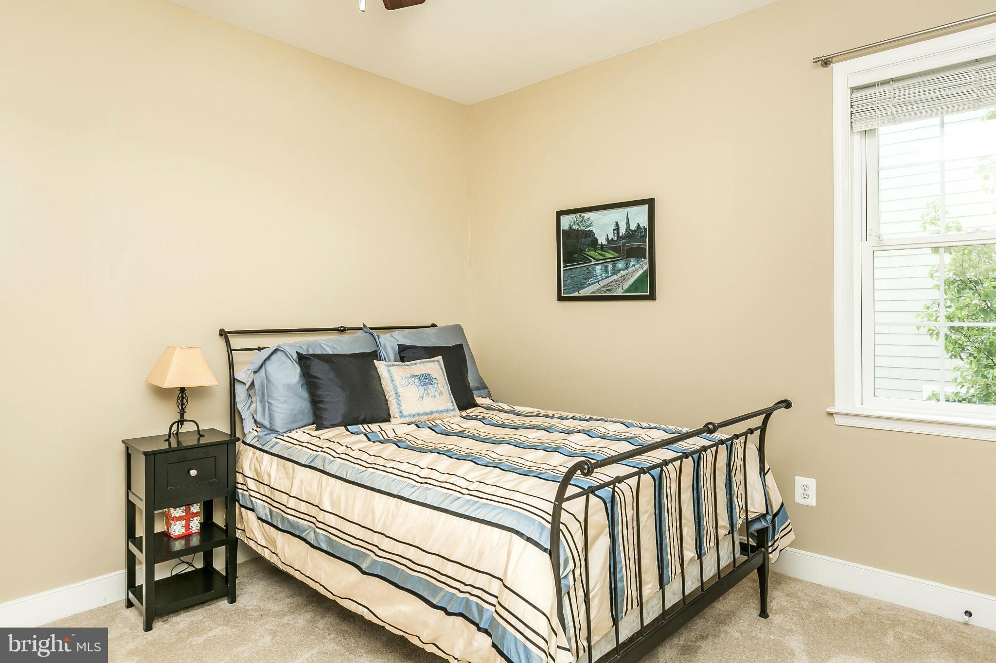 ROLAND PARK - Residential