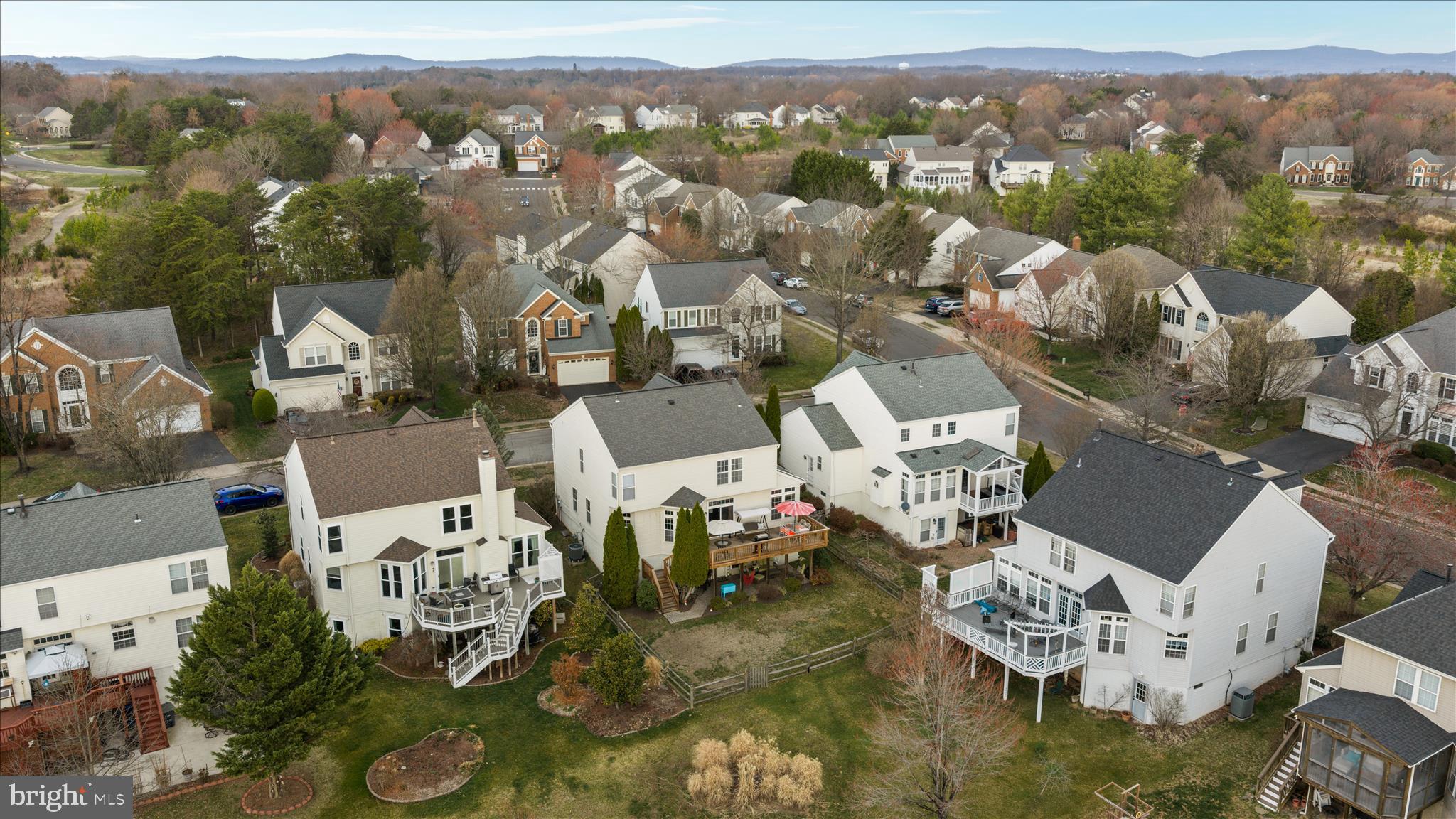 VIRGINIA OAKS - Residential