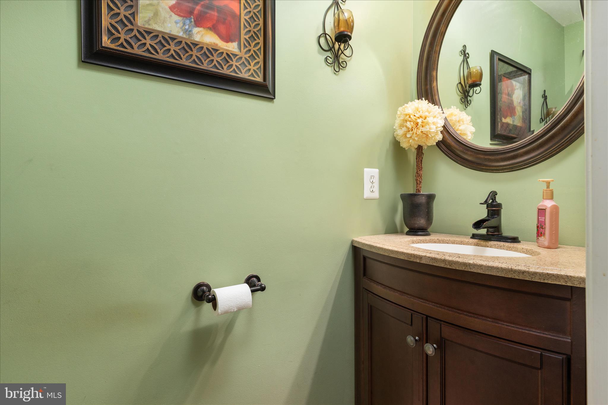 VIRGINIA OAKS - Residential