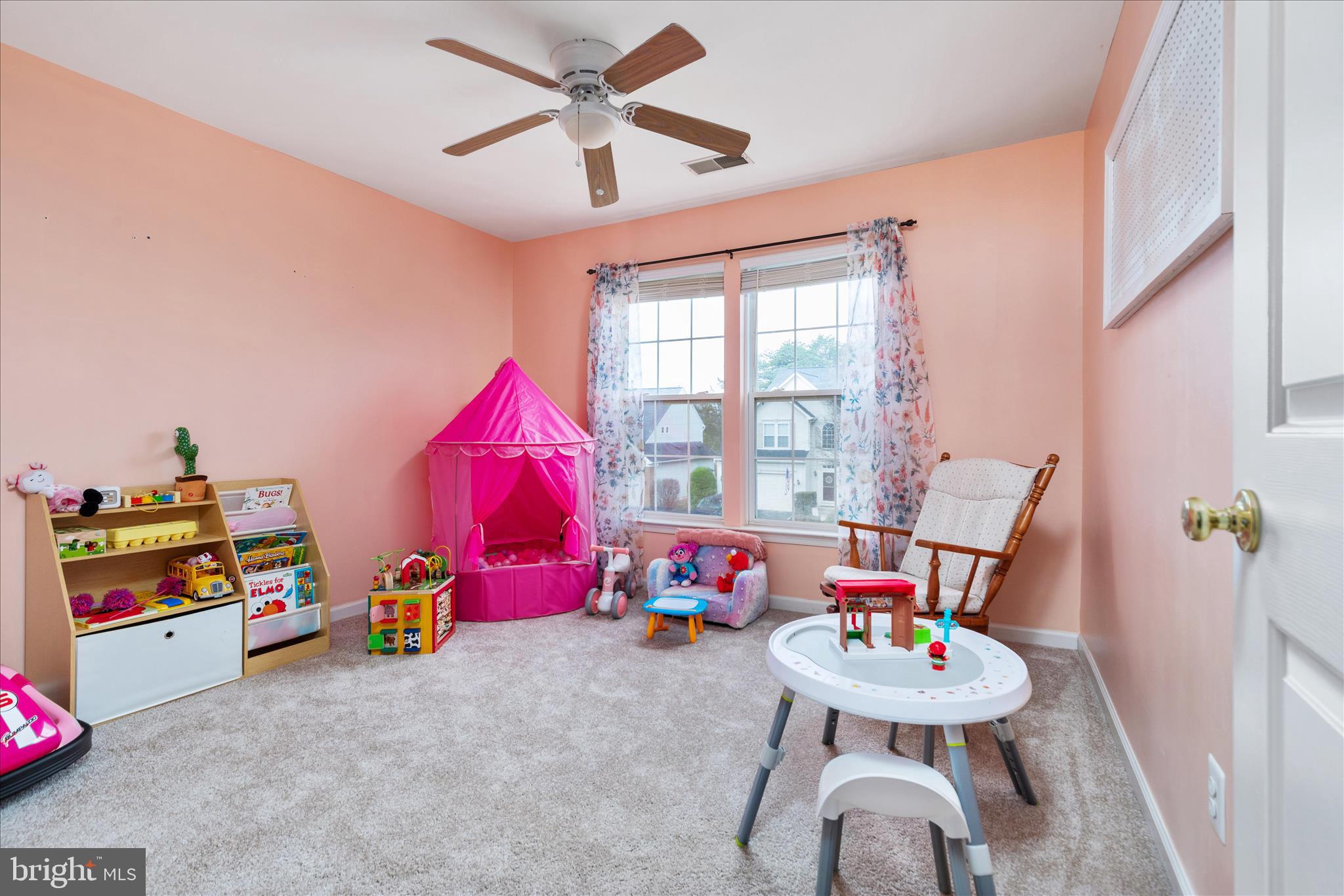 VIRGINIA OAKS - Residential