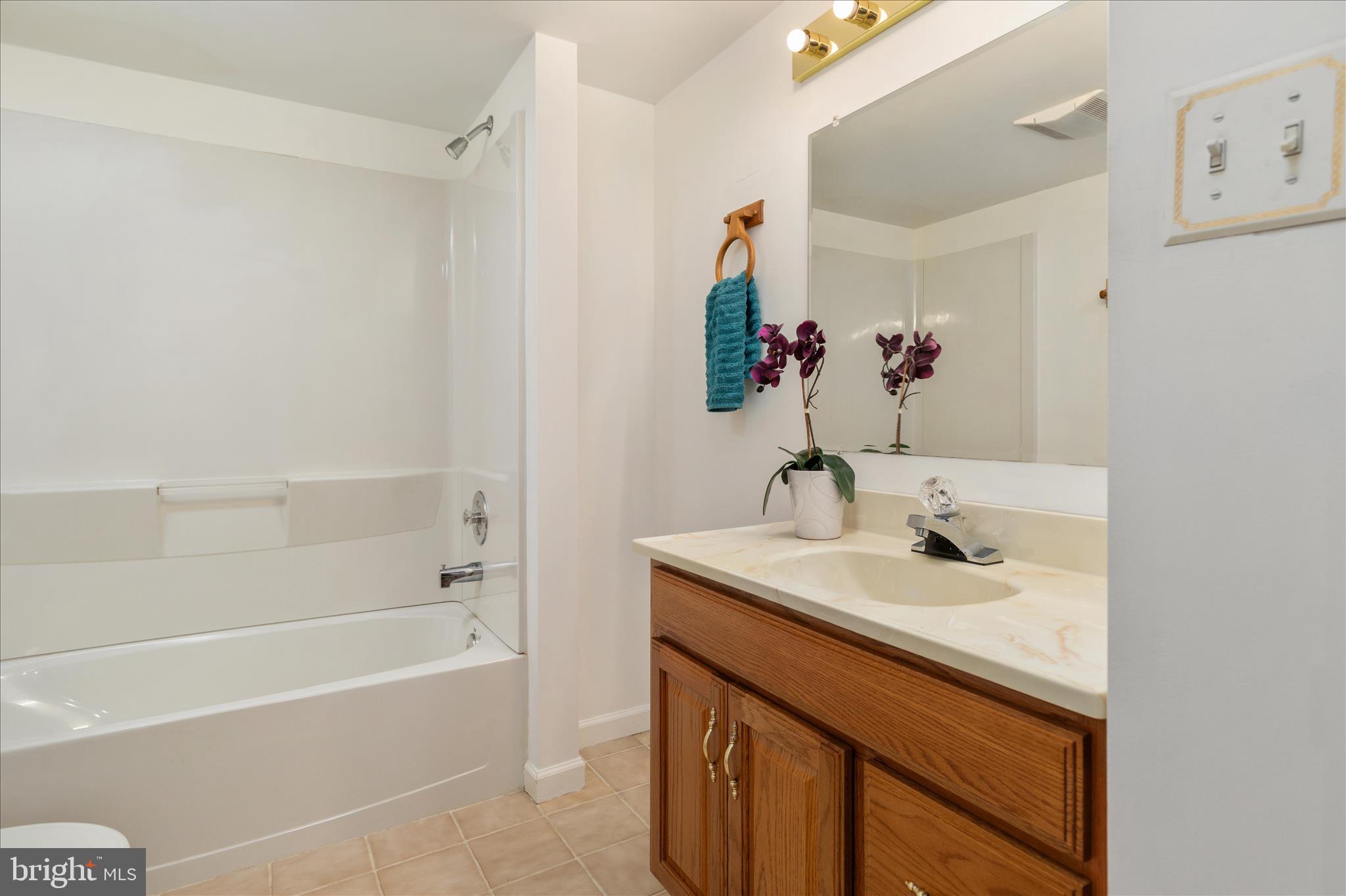 VIRGINIA OAKS - Residential