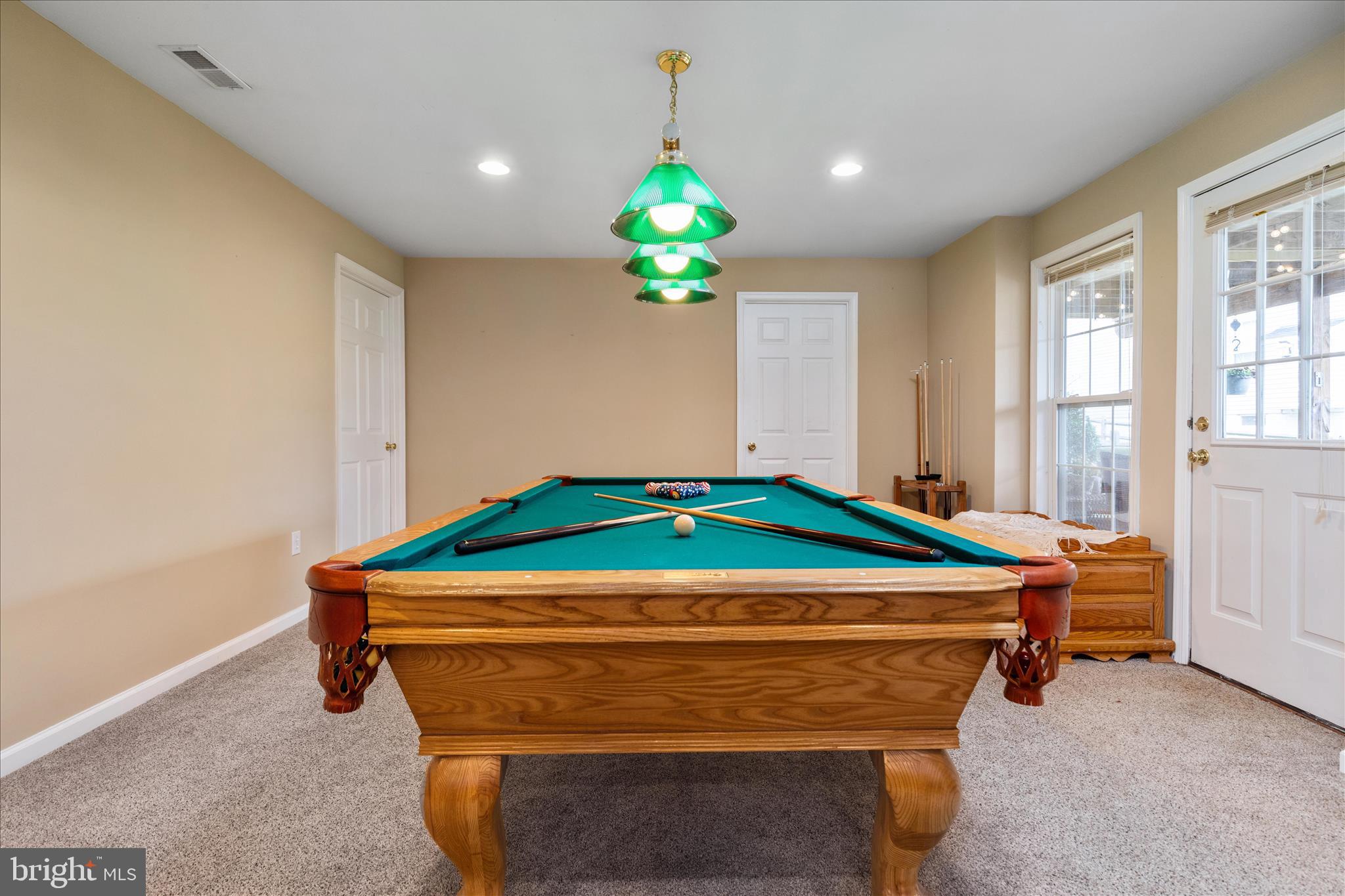 VIRGINIA OAKS - Residential