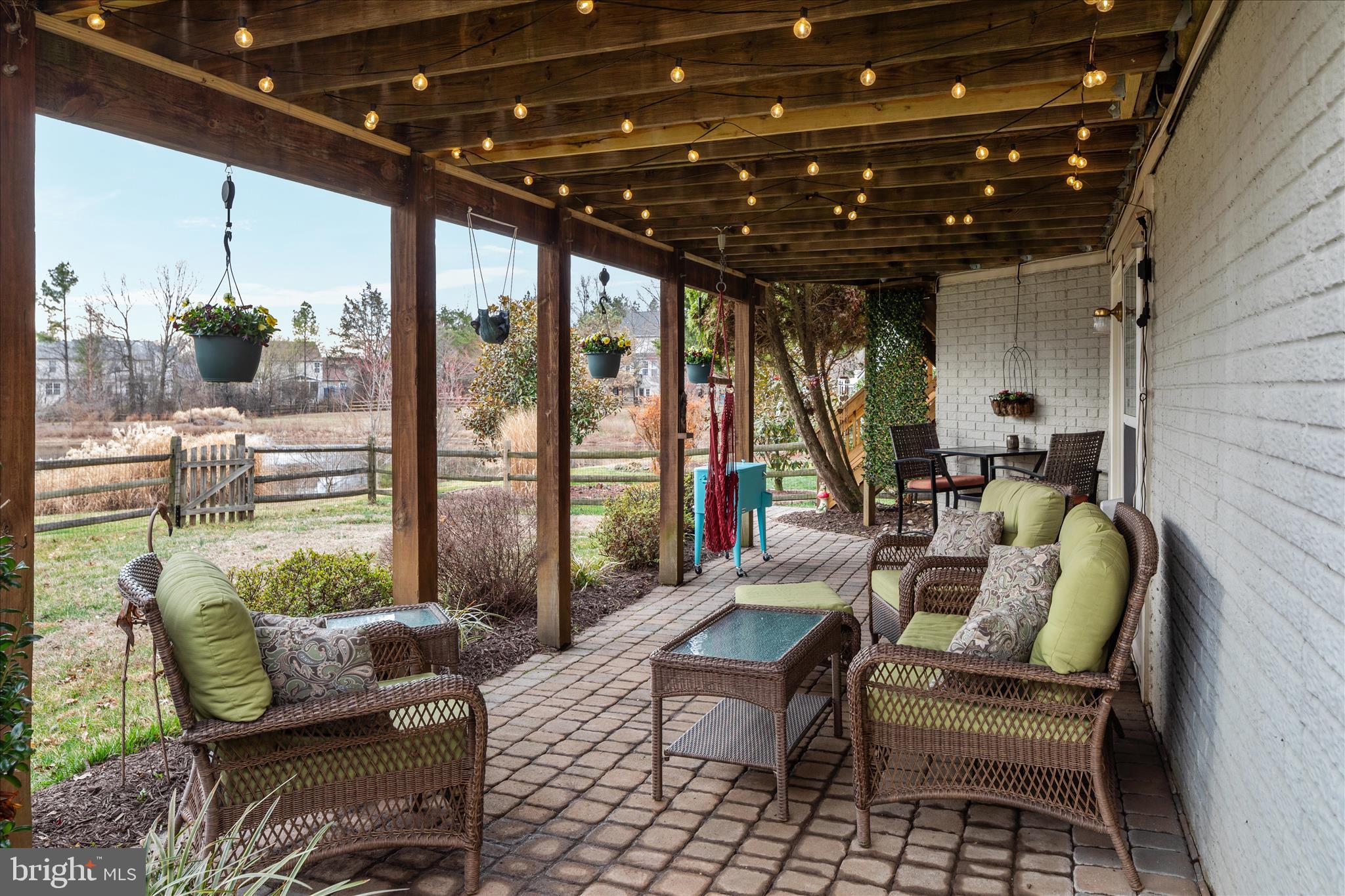 VIRGINIA OAKS - Residential