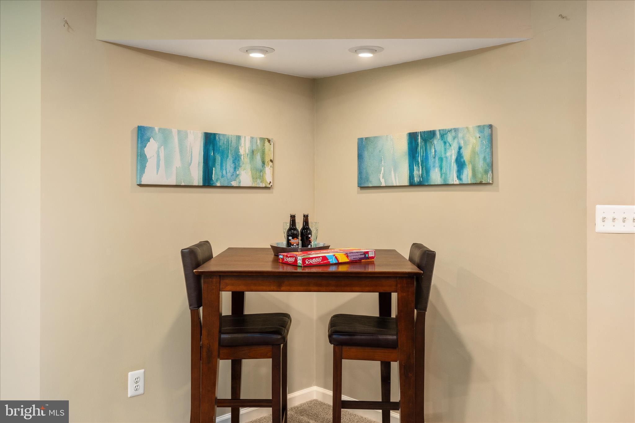 VIRGINIA OAKS - Residential