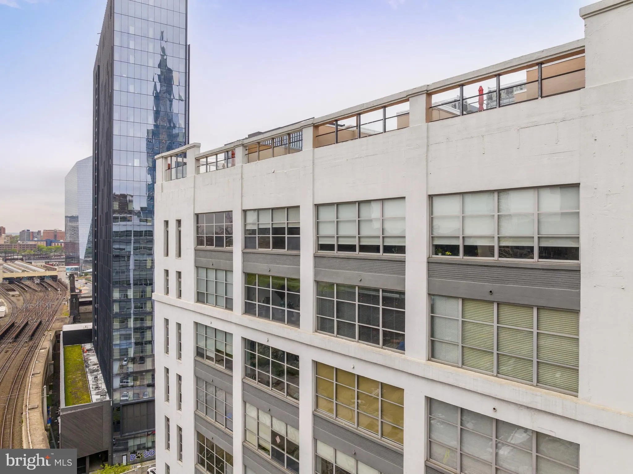 Philadelphia, Pennsylvania 19103, United States, 2 Bedrooms Bedrooms, ,2 BathroomsBathrooms,Residential,Pending,79897