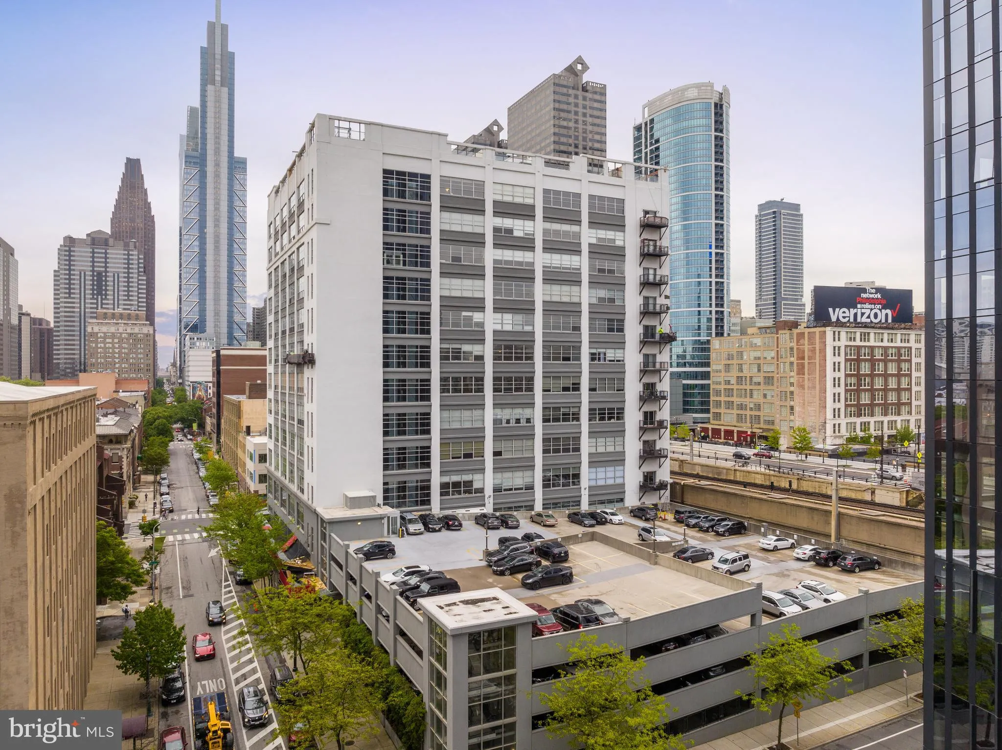 Philadelphia, Pennsylvania 19103, United States, 2 Bedrooms Bedrooms, ,2 BathroomsBathrooms,Residential,Pending,79897