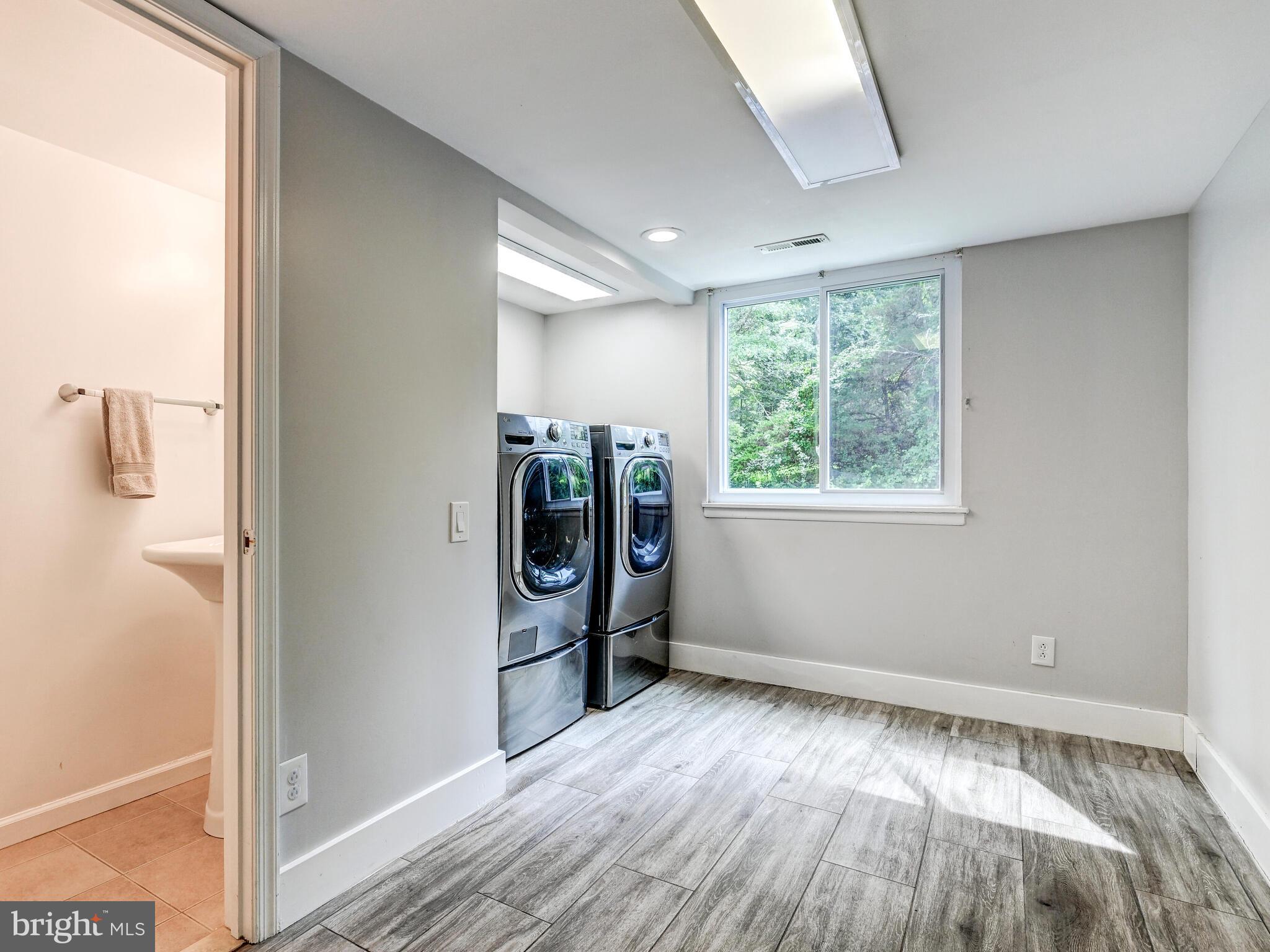 VALLEY HILLS - Residential