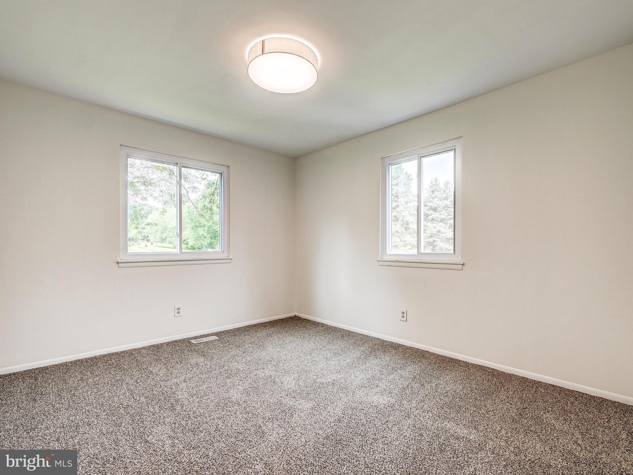 VALLEY HILLS - Residential