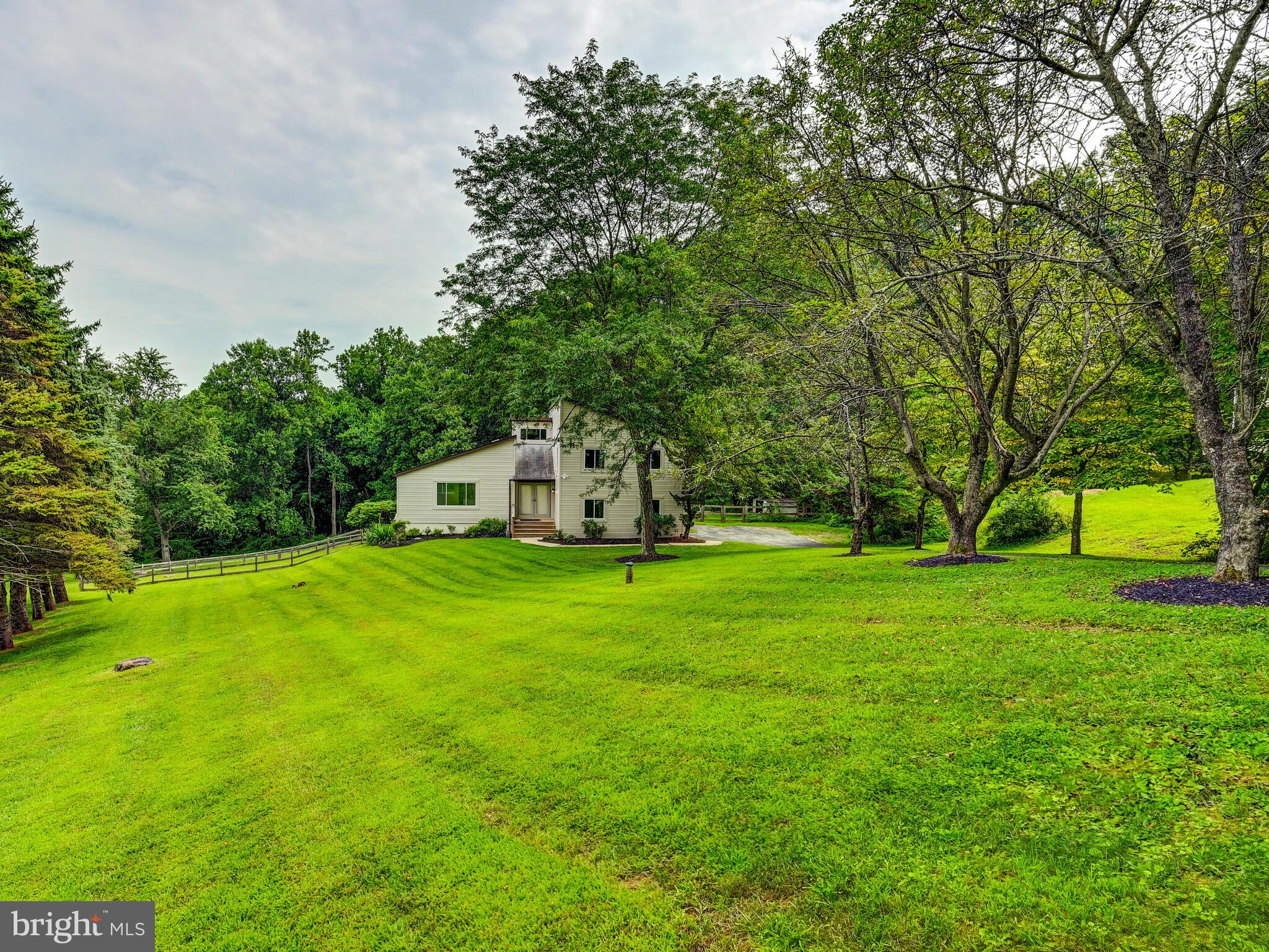 VALLEY HILLS - Residential
