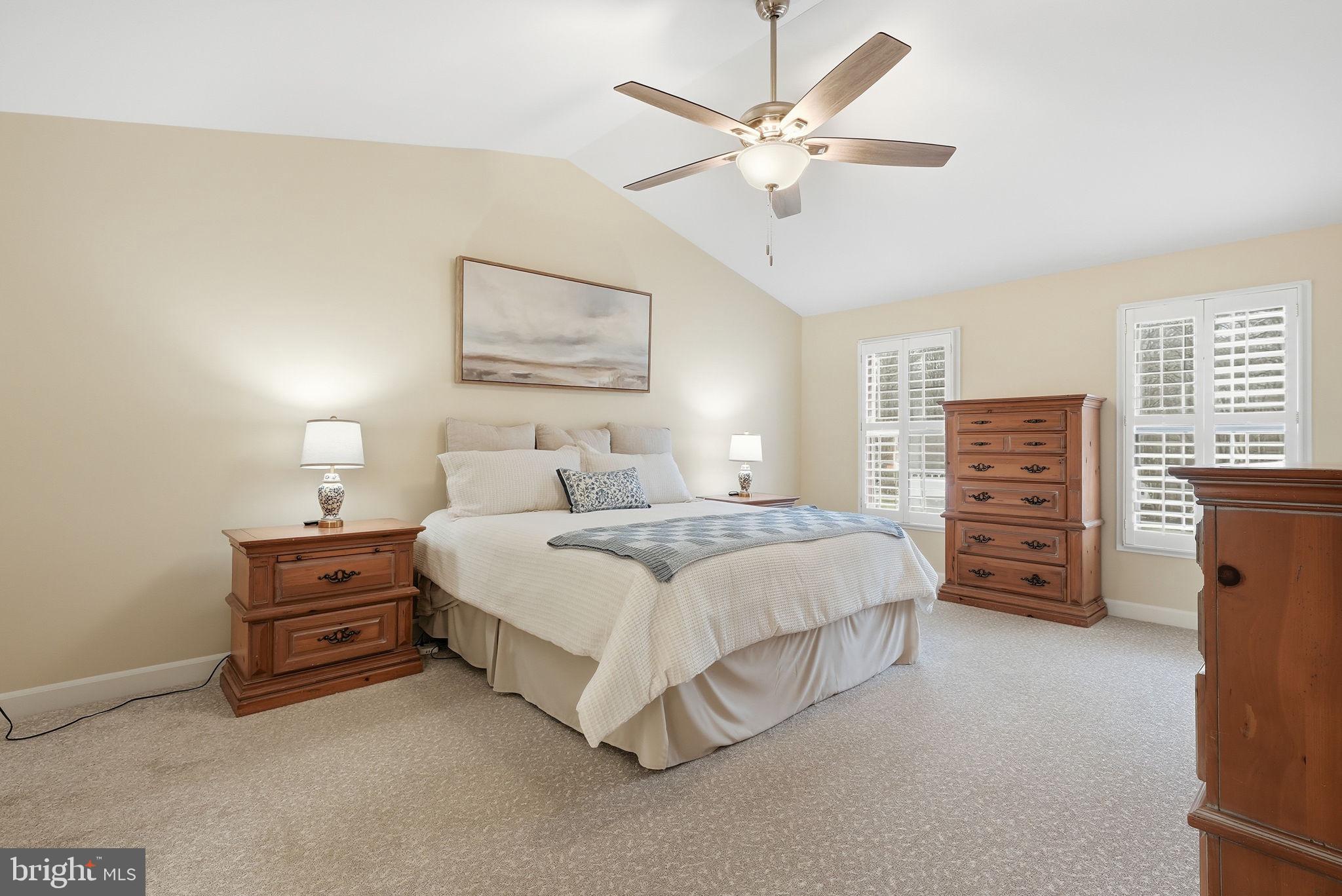 FAIRFAX STATION EAST - Residential