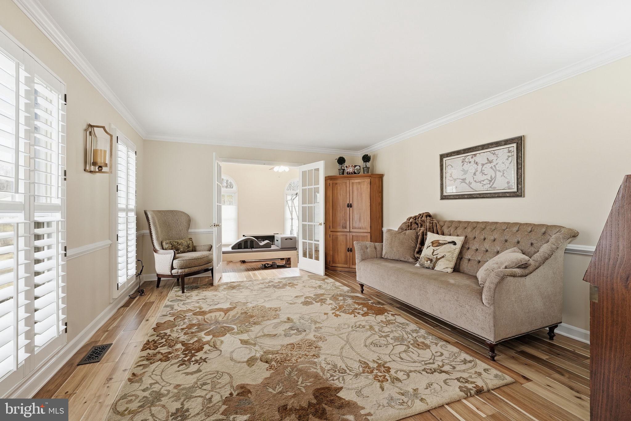 FAIRFAX STATION EAST - Residential