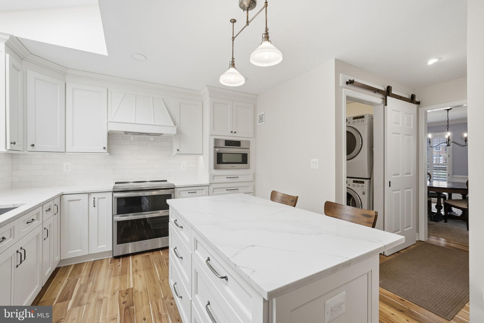 FAIRFAX STATION EAST - Residential