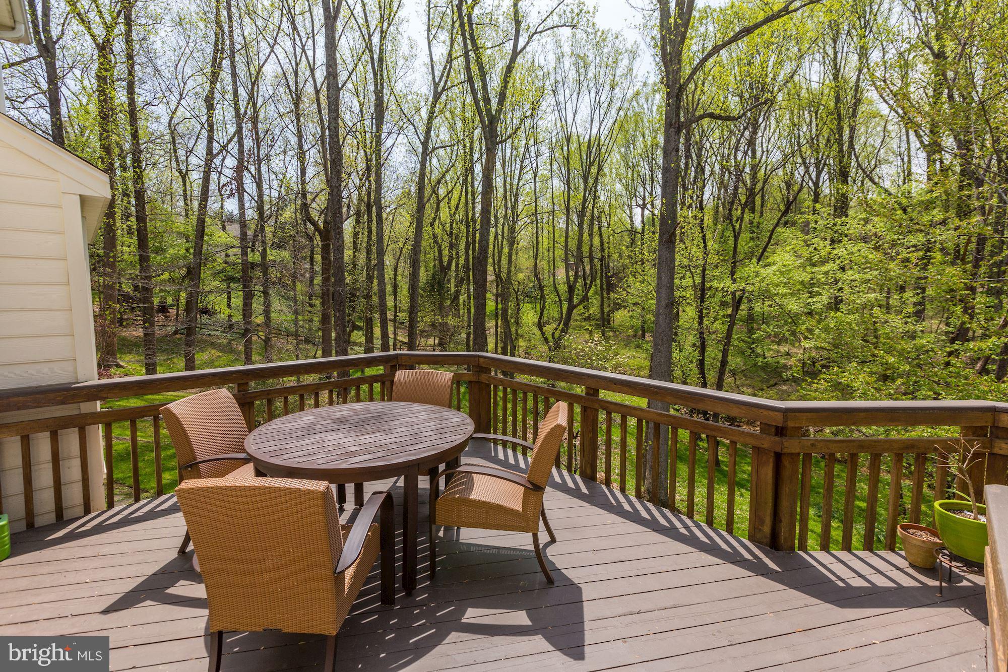 COUNTRY PLACE - Residential