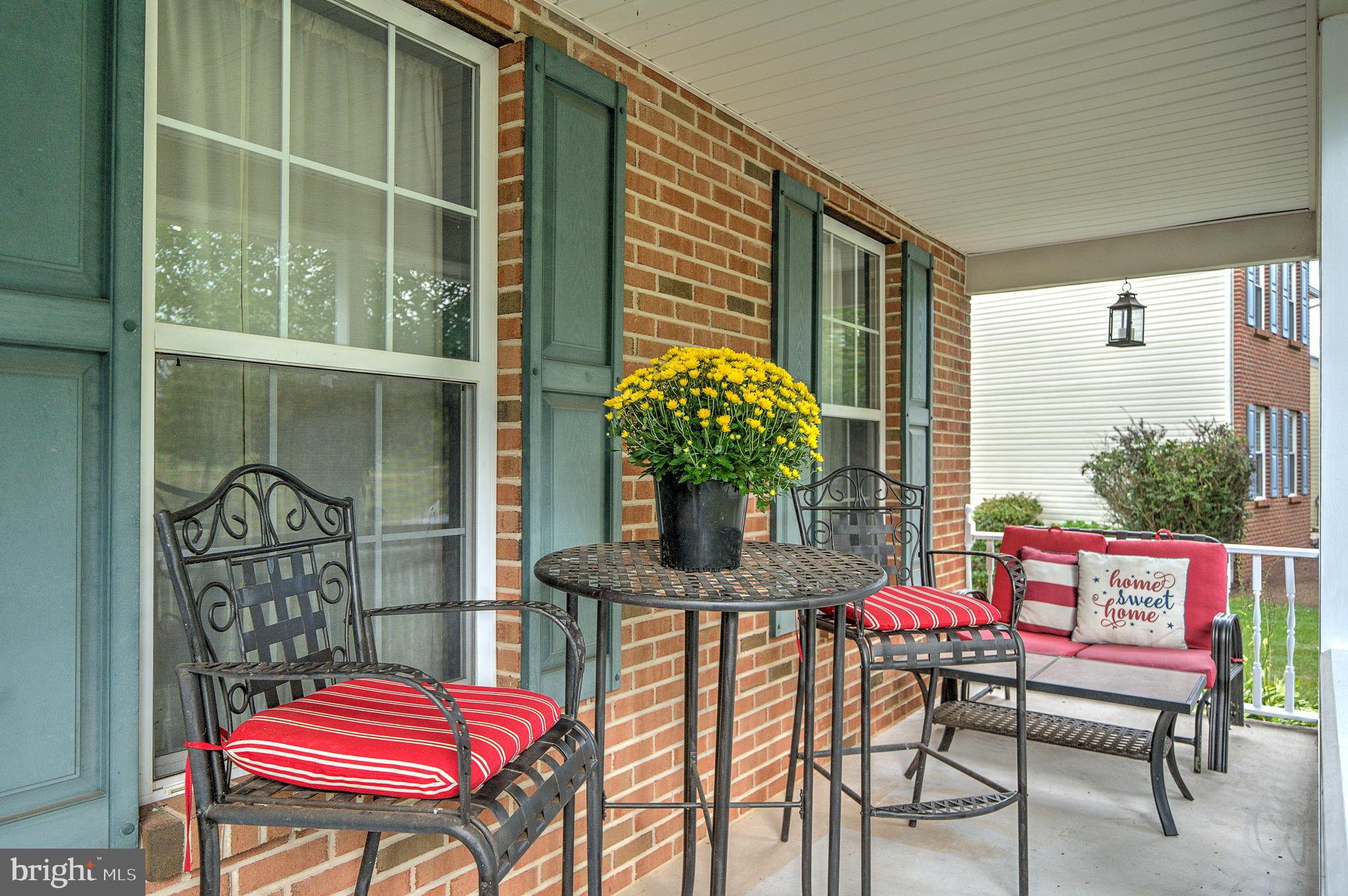 1005 DORCHESTER LANE