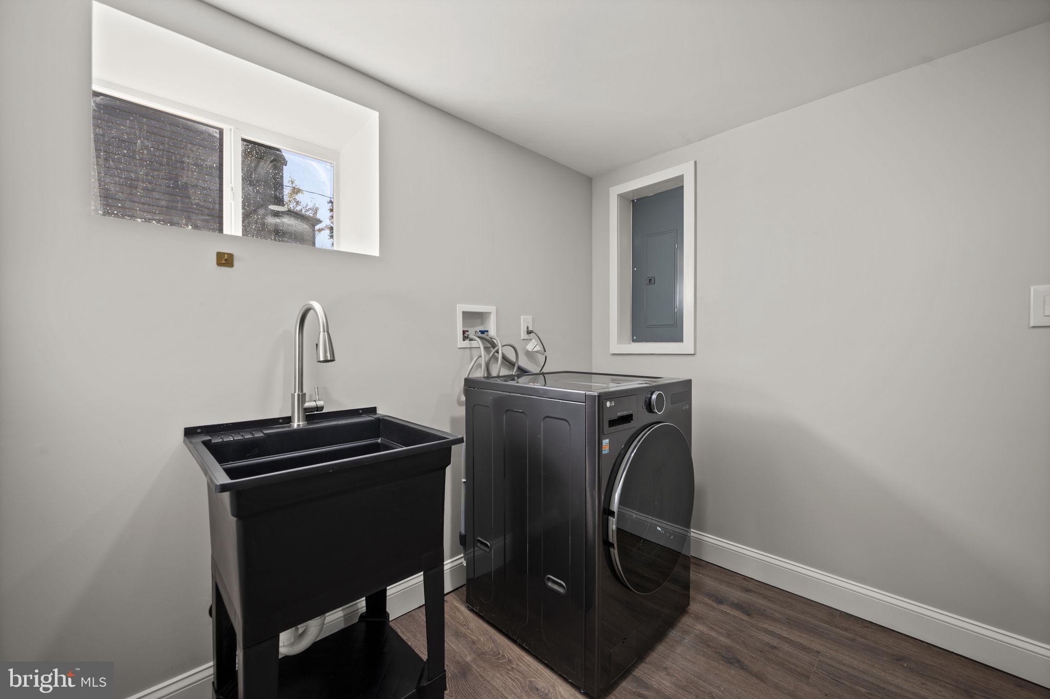 PARKVILLE - Residential