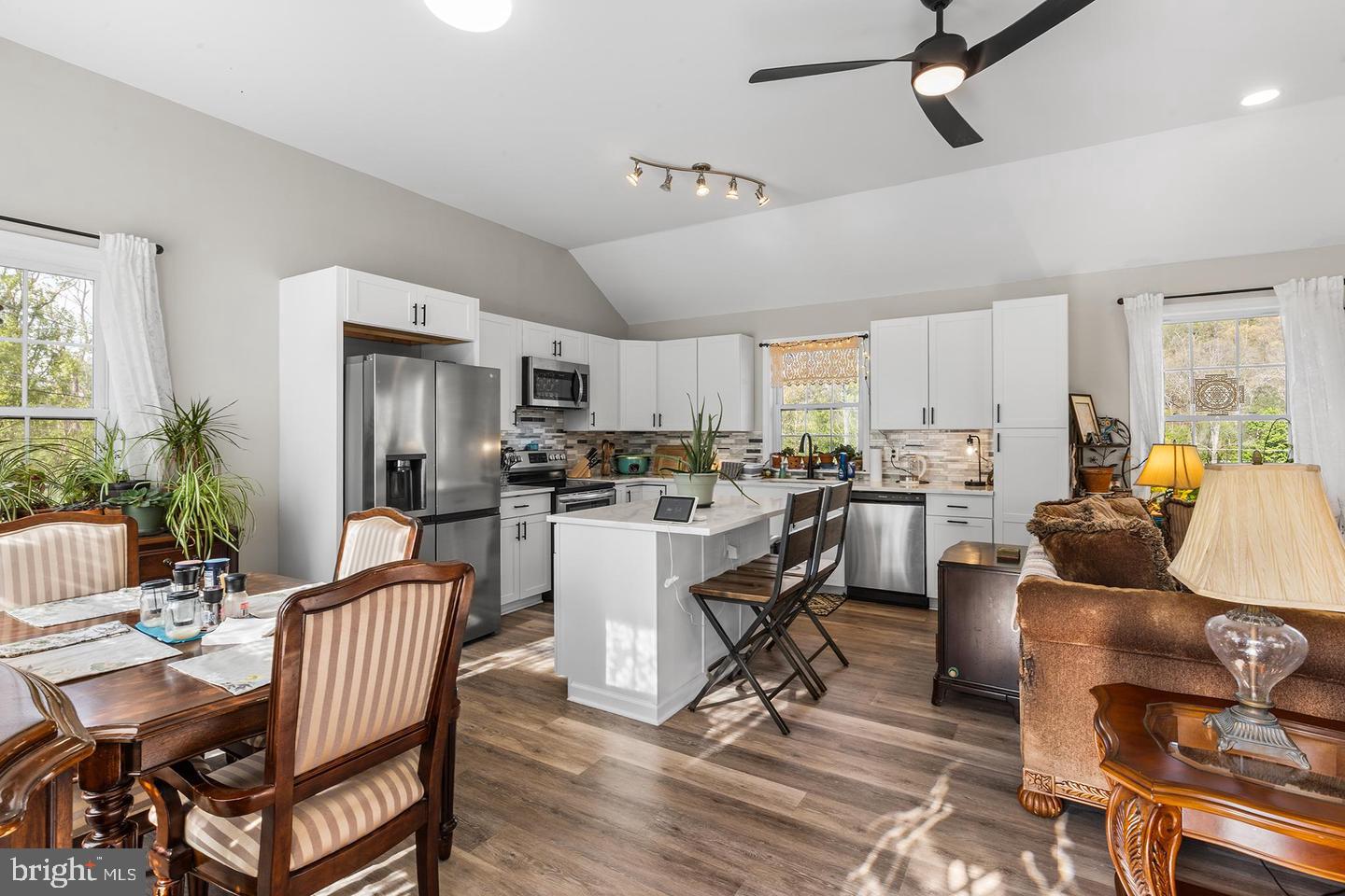 970 GRAVEL PIKE