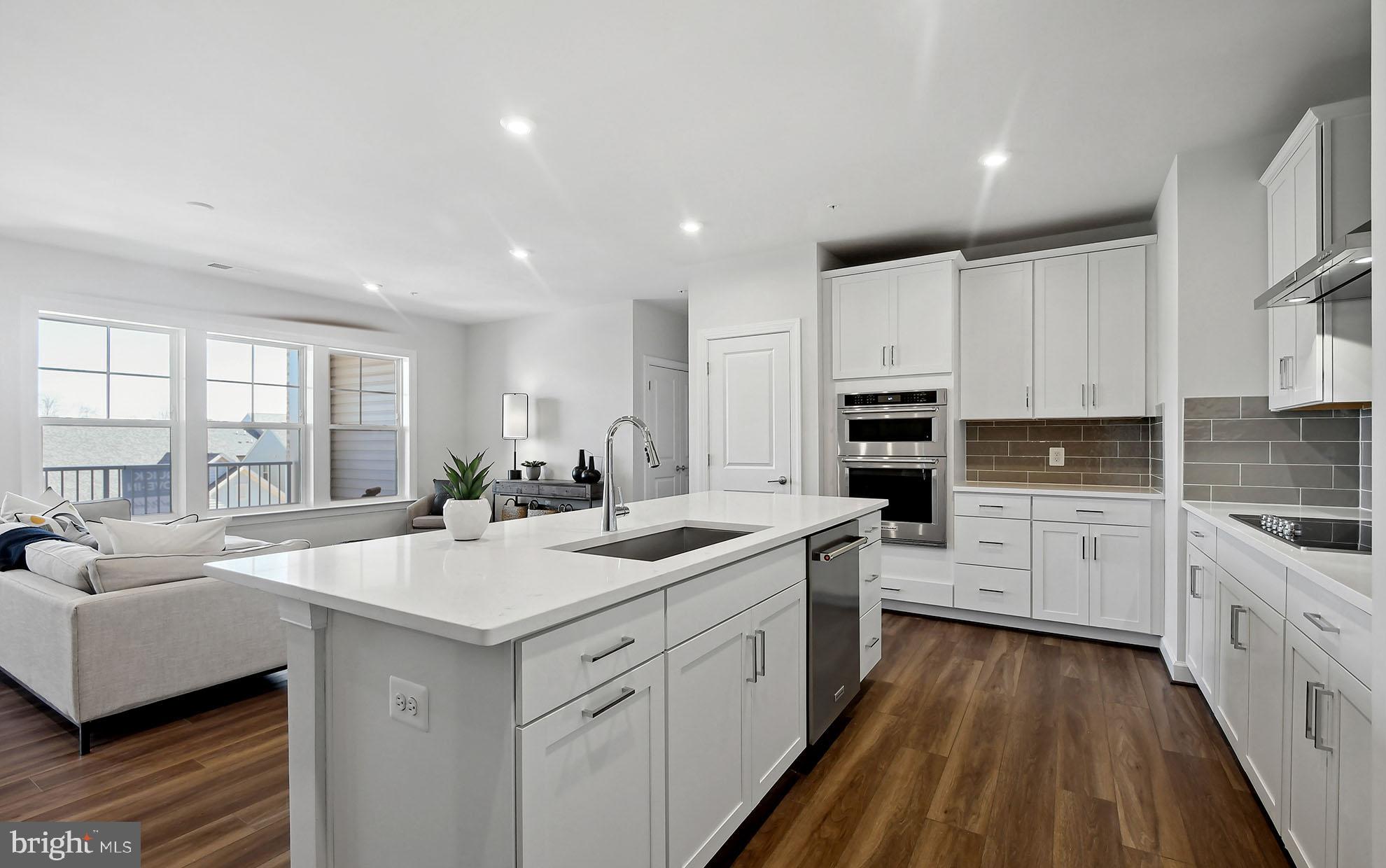 THE FLATS AT HEATHCOTE VILLAGE - Residential