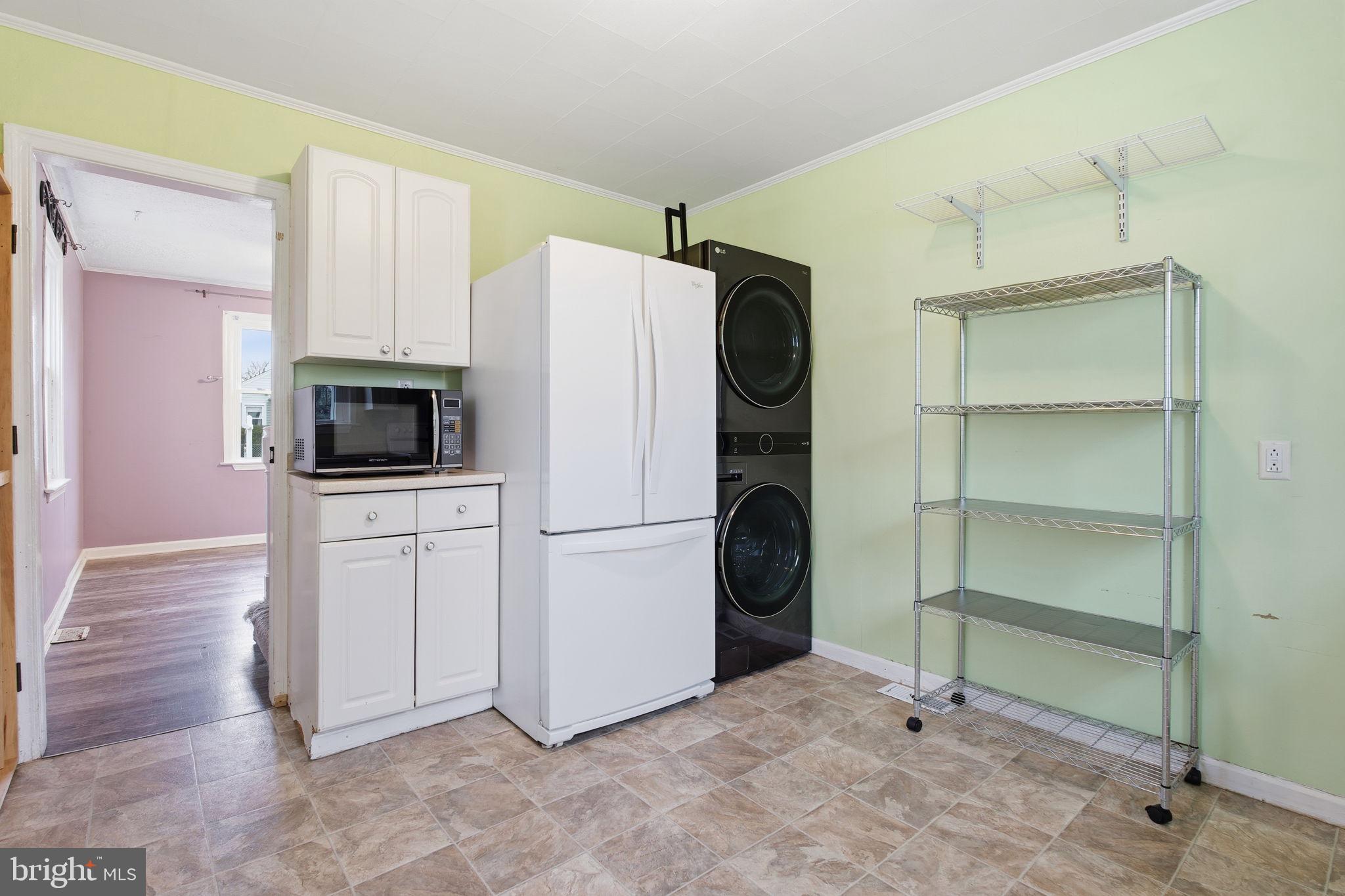 GRAY MANOR - Residential