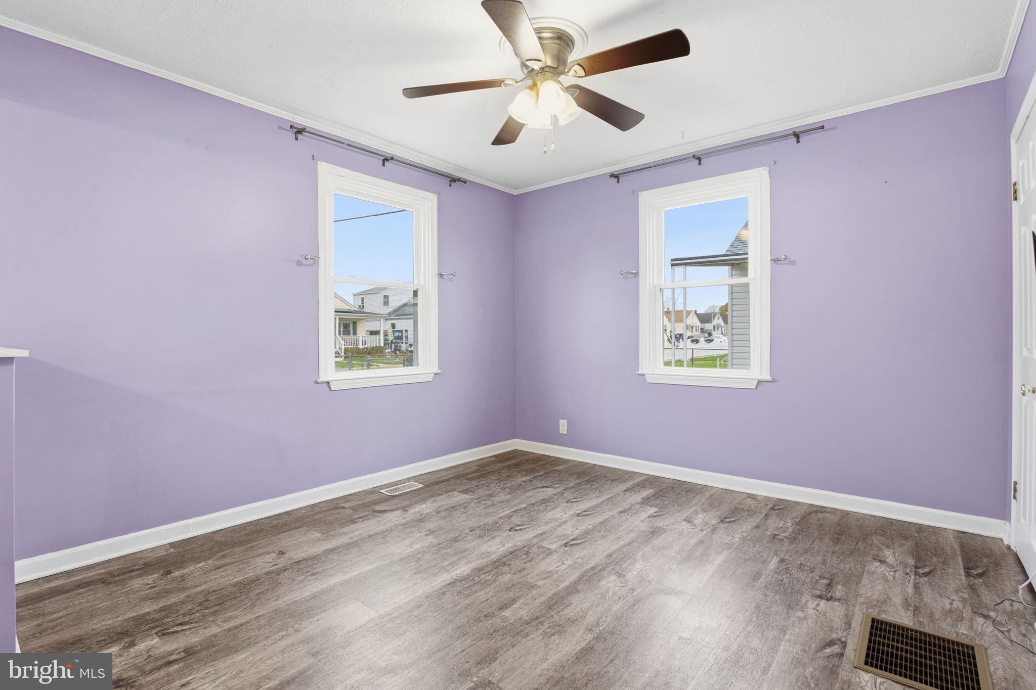 GRAY MANOR - Residential