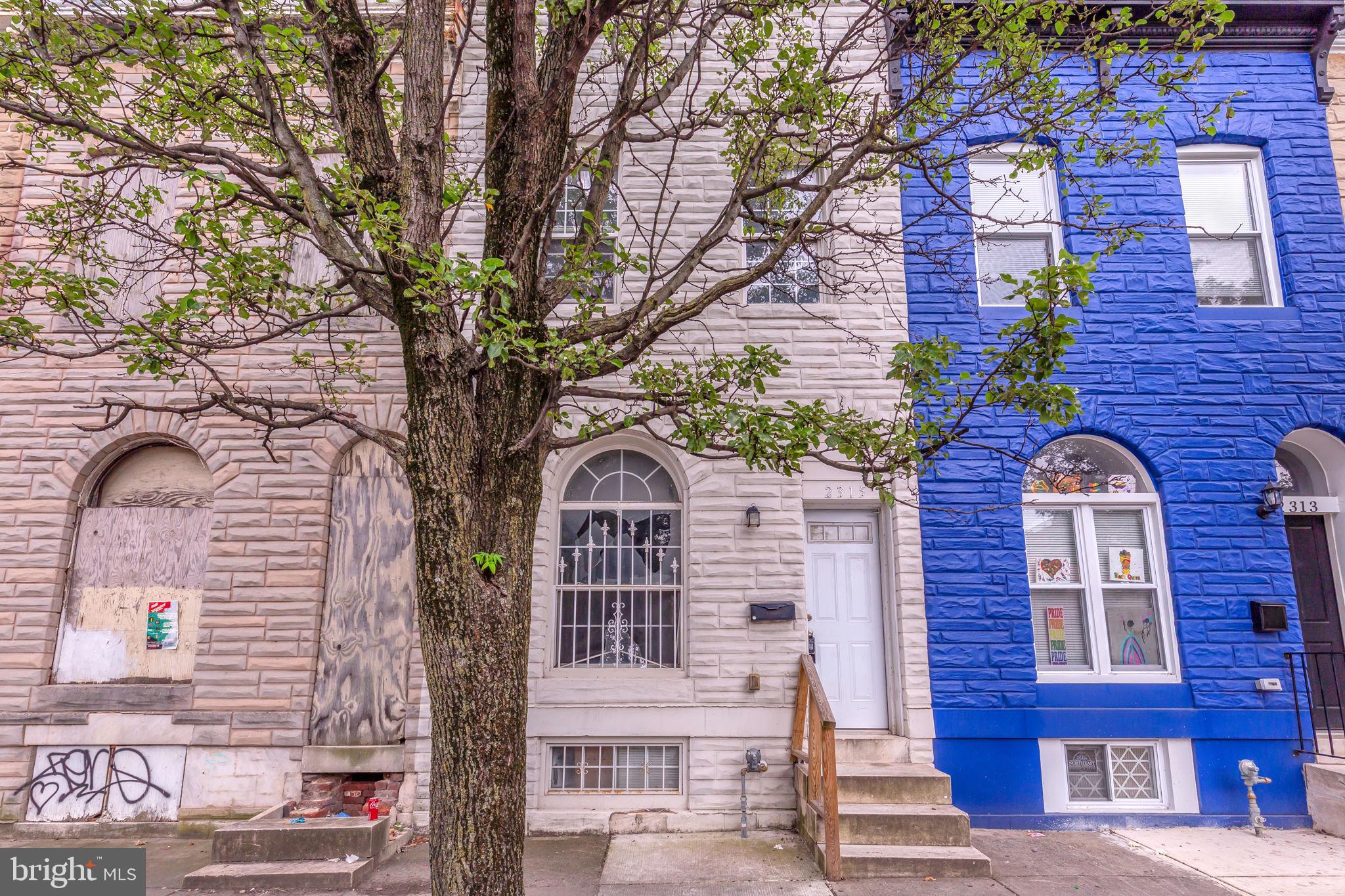 This 2-story townhouse is located in the vibrant Milton-Montford area of Baltimore City. While the property does need some repairs and updates, it offers great potential for the savvy investor or homeowner willing to put in some work.
Enjoy convenient access to top local attractions, including Johns Hopkins Hospital, Northeast Market, Johns Hopkins MARC Station, Patterson Park, Clifton Park, Clifton Park Golf Course, and Erdman Shopping Center. With easy access to Orleans Street, commuting around the city is a breeze.
Don’t miss this opportunity to transform a fixer-upper into your dream home or a lucrative investment!