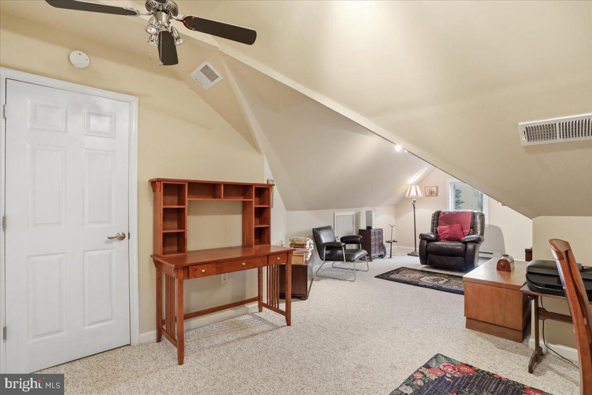 THE WOODS - Residential