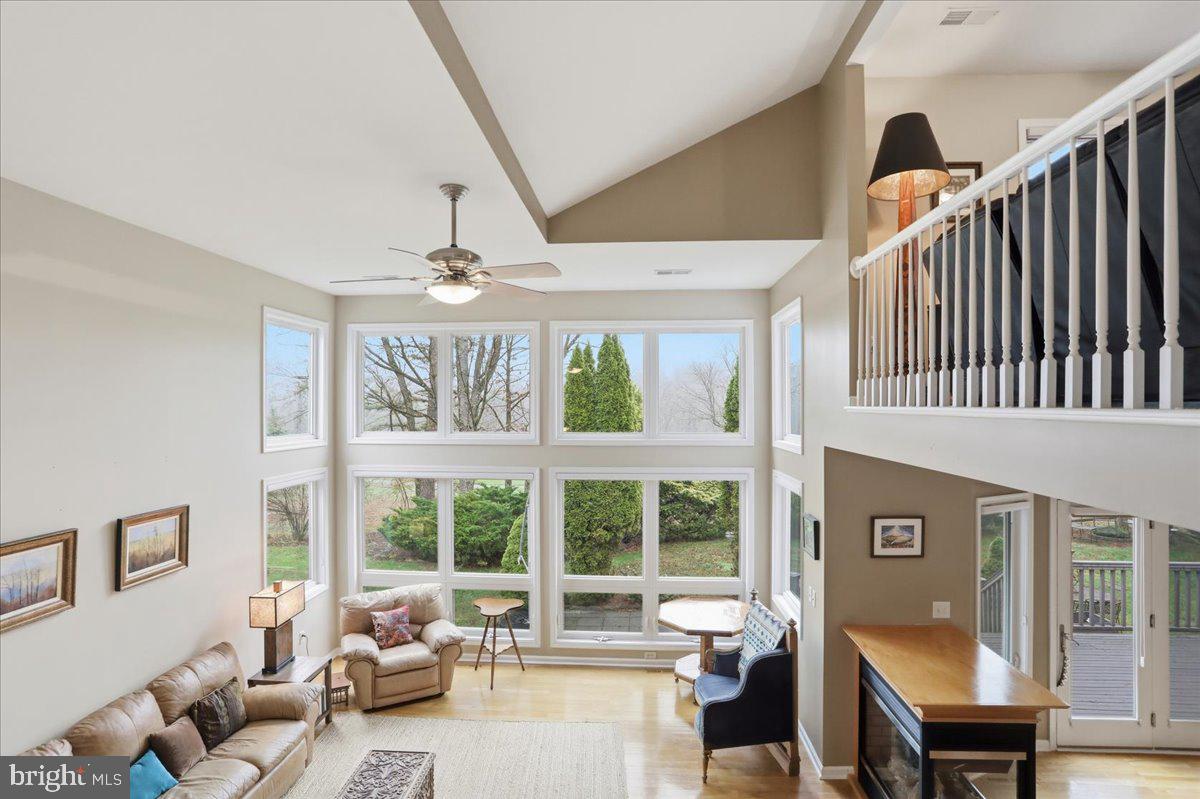 THE WOODS - Residential