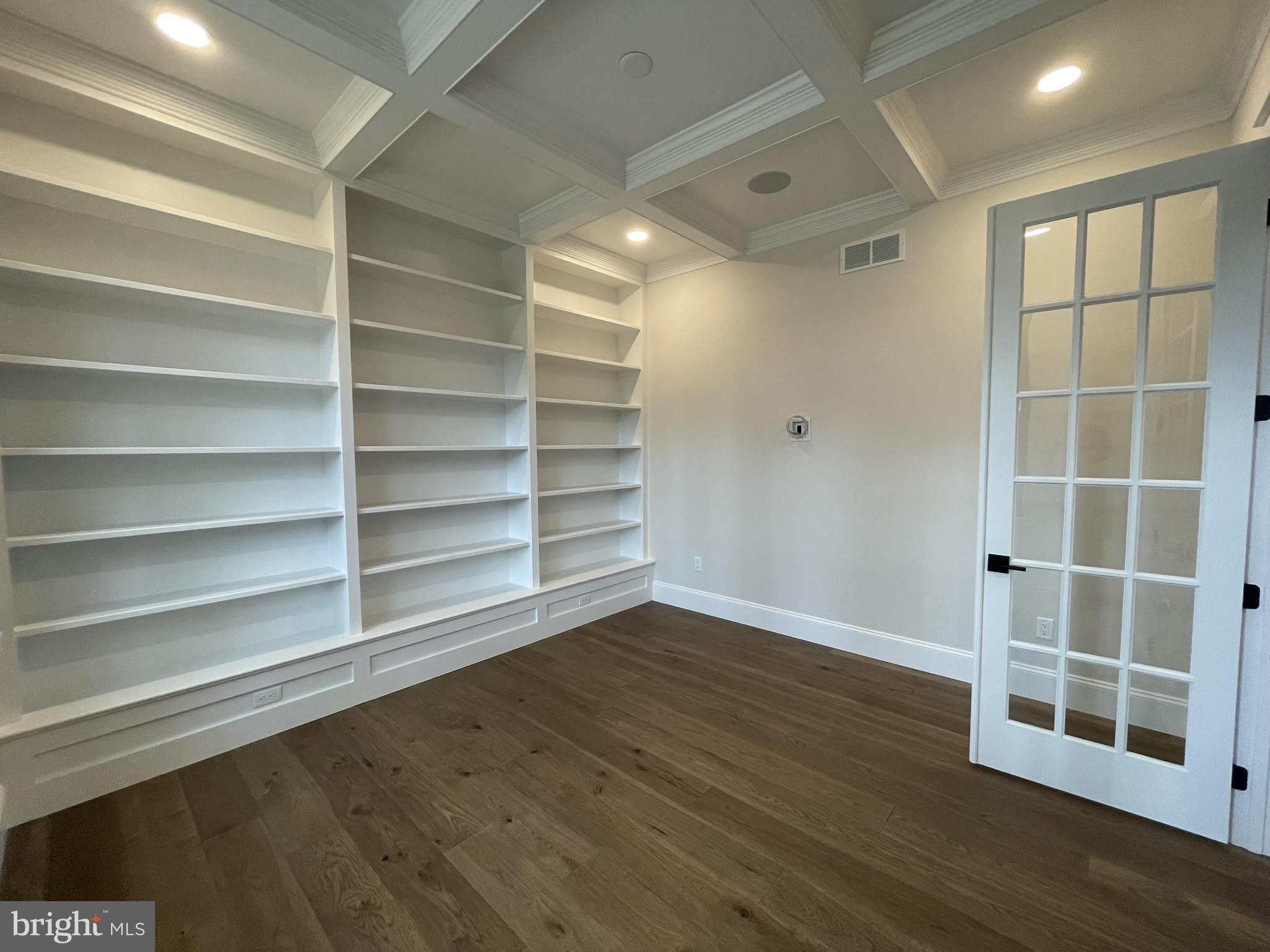 3896 COVENTRYVILLE