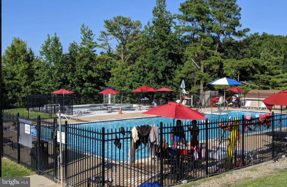 LAKE LAND OR - Residential