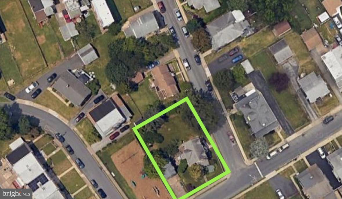 CLIFTON HEIGHTS - Residential