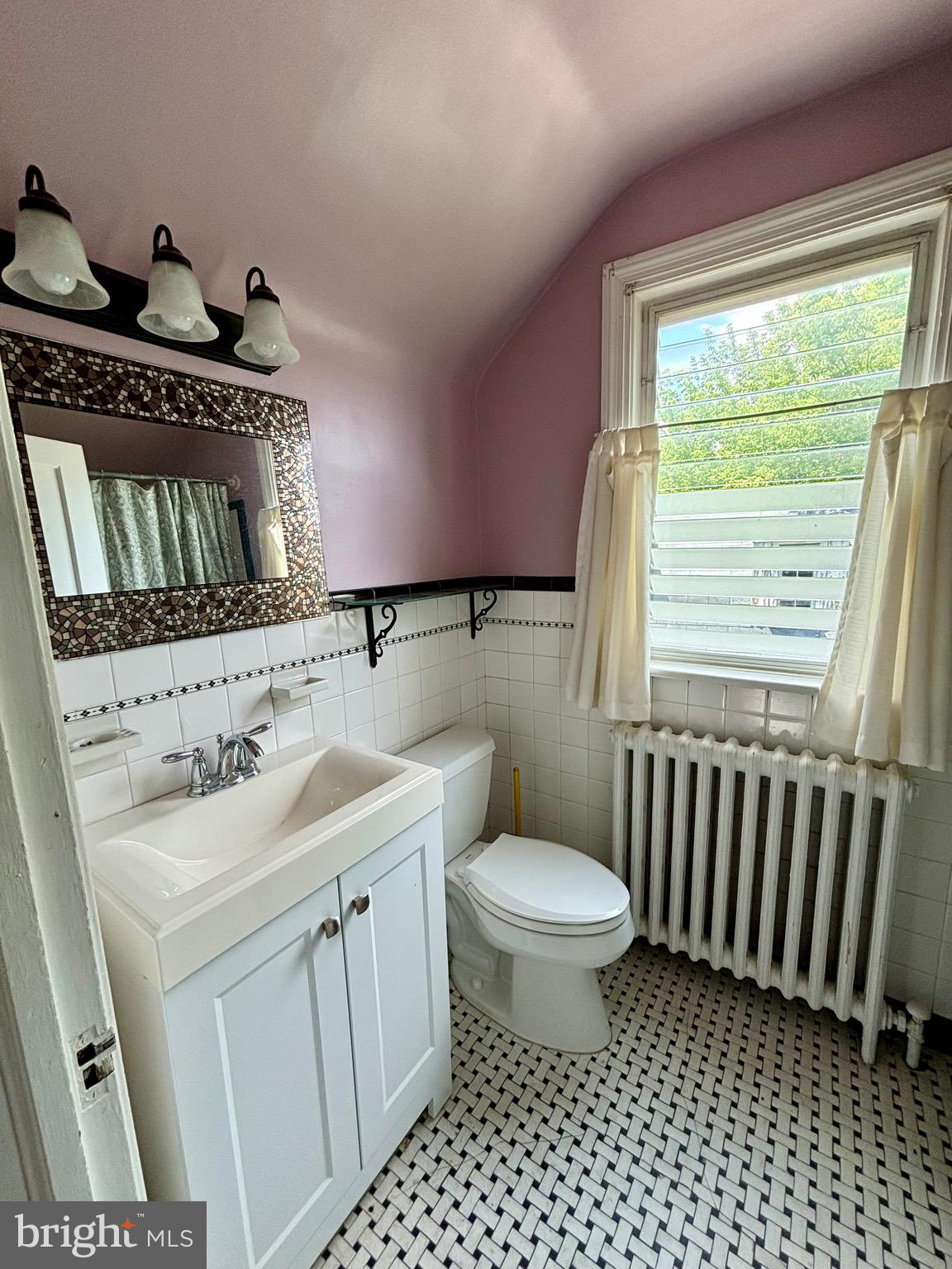 CLIFTON HEIGHTS - Residential