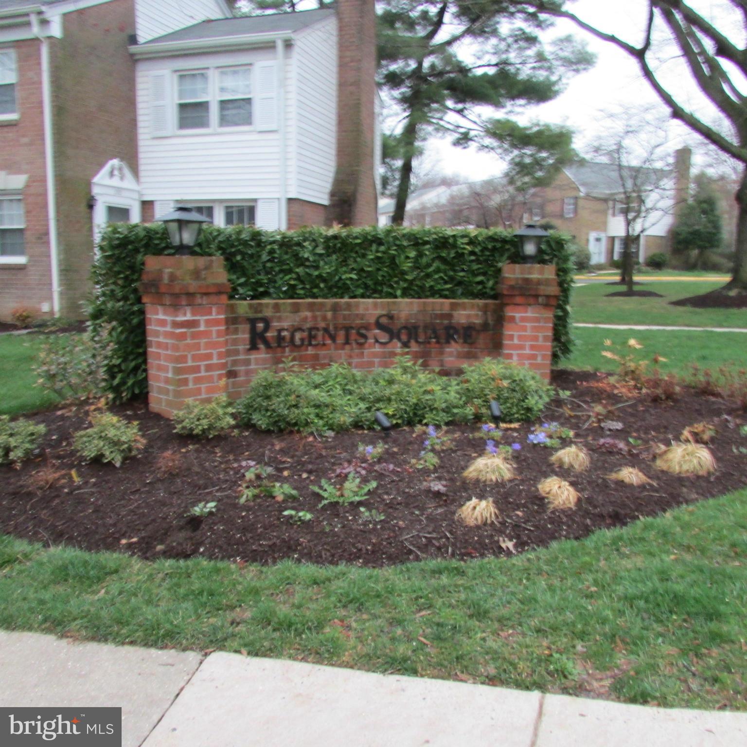 REGENT SQUARE - Residential