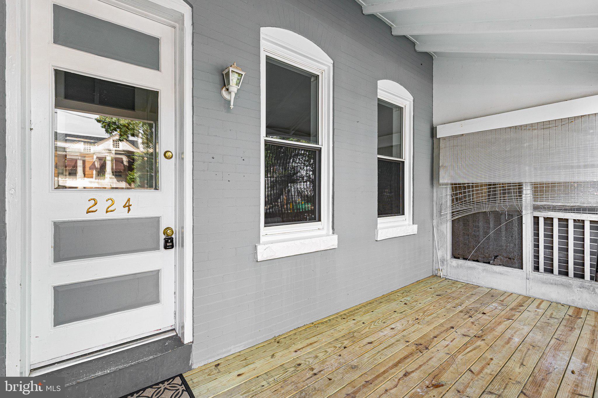 224 W 19TH STREET