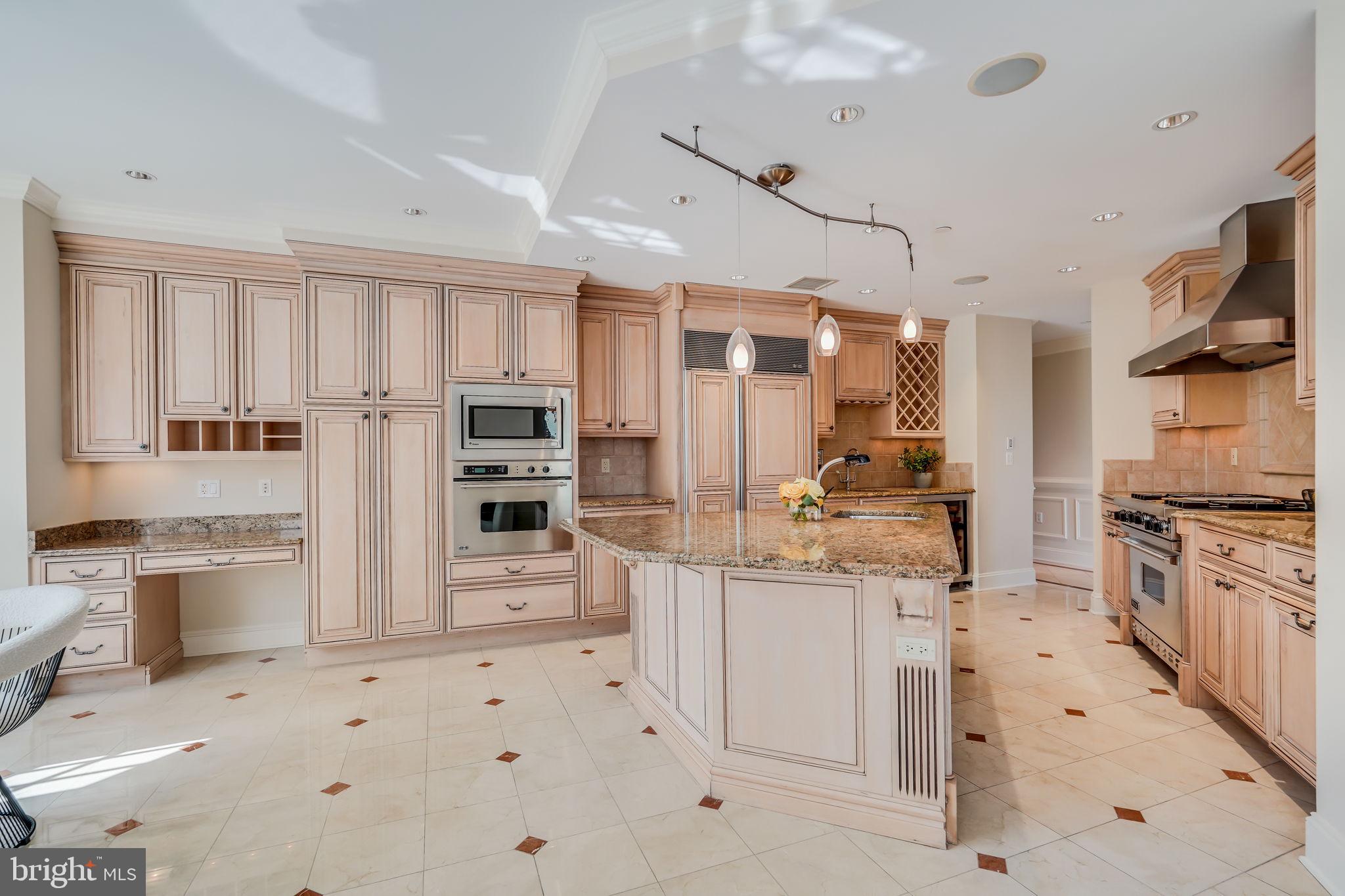 MEMORIAL OVERLOOK - Residential