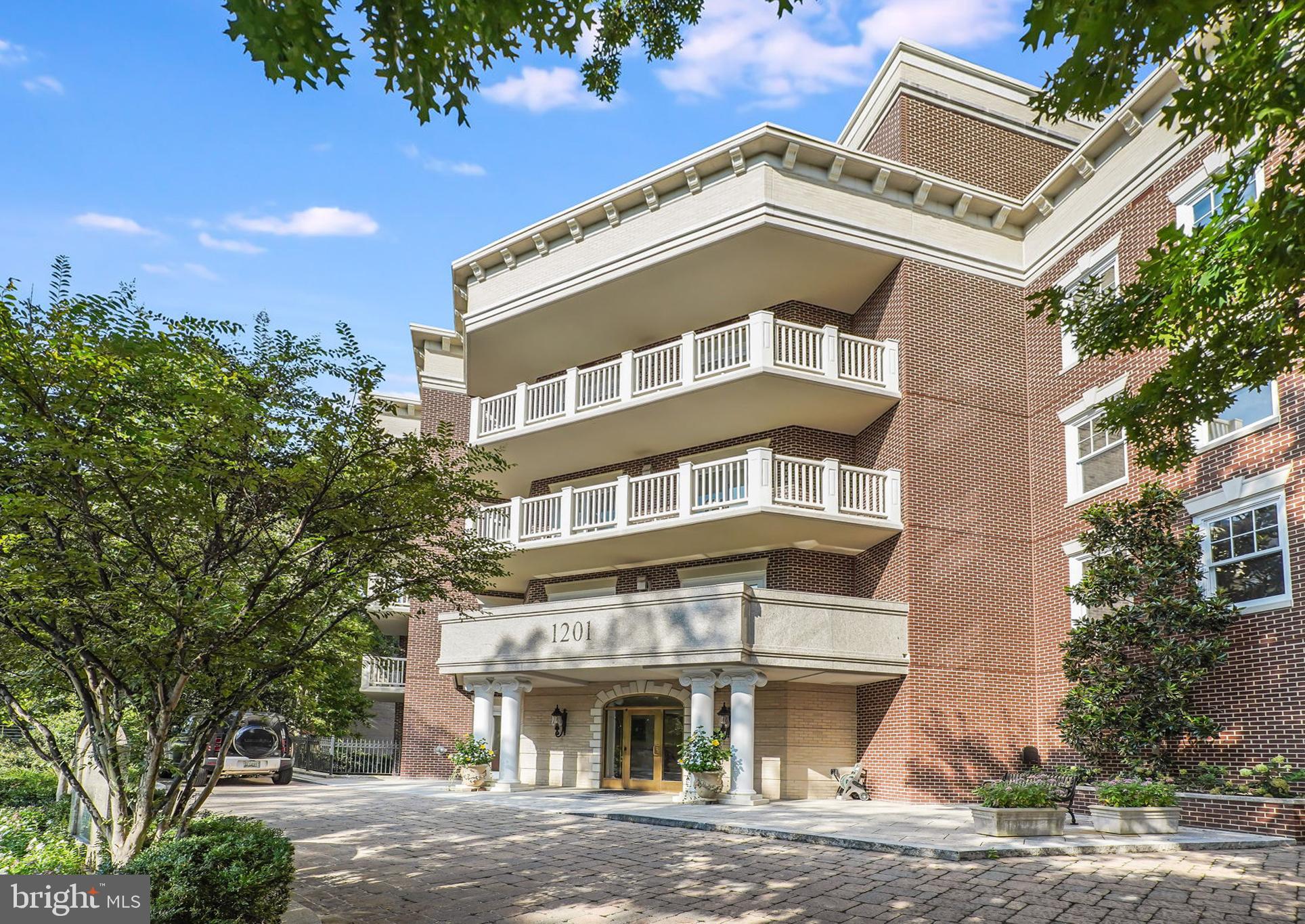 MEMORIAL OVERLOOK - Residential