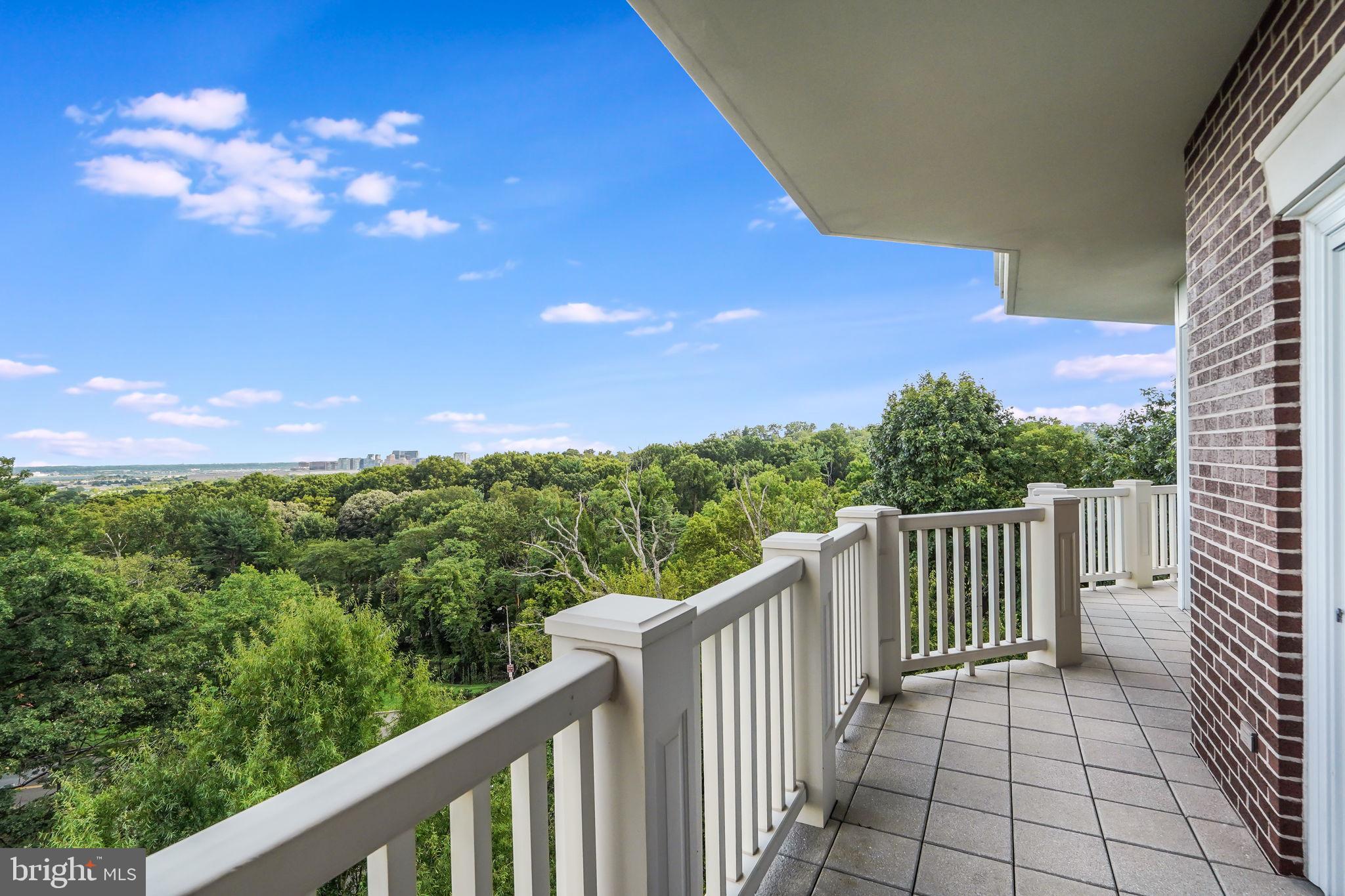 MEMORIAL OVERLOOK - Residential