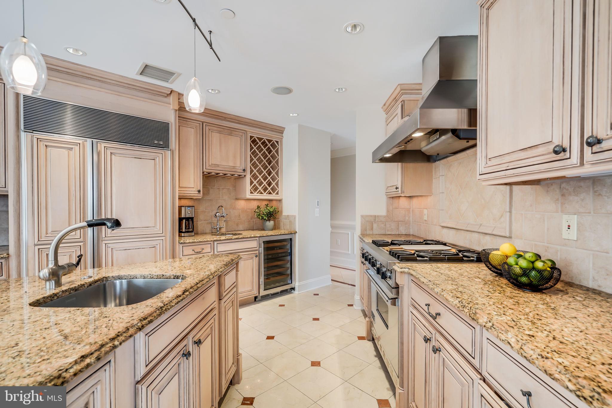 MEMORIAL OVERLOOK - Residential