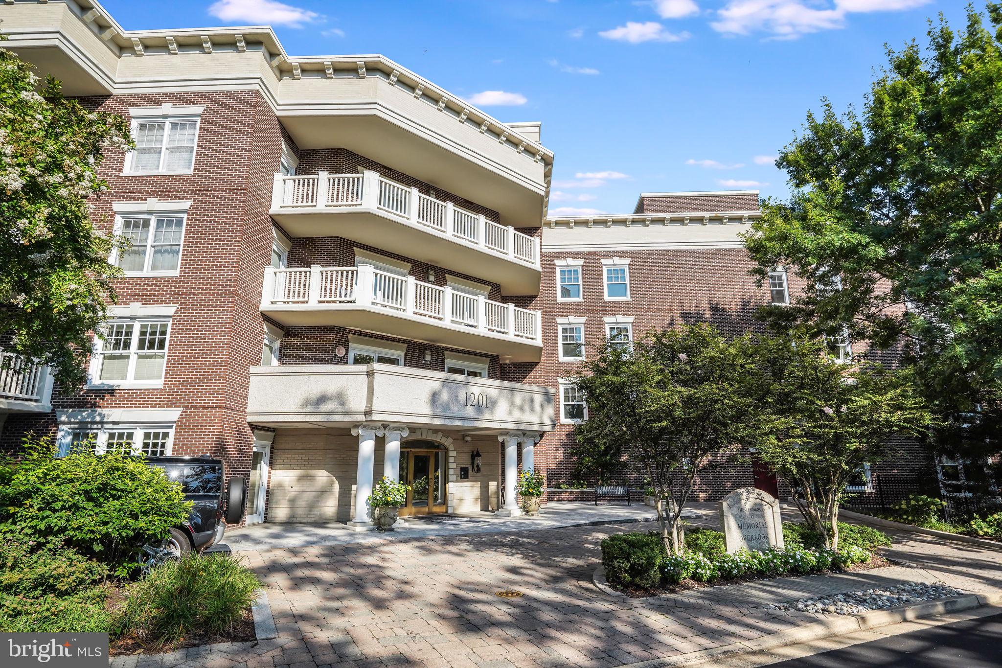 MEMORIAL OVERLOOK - Residential