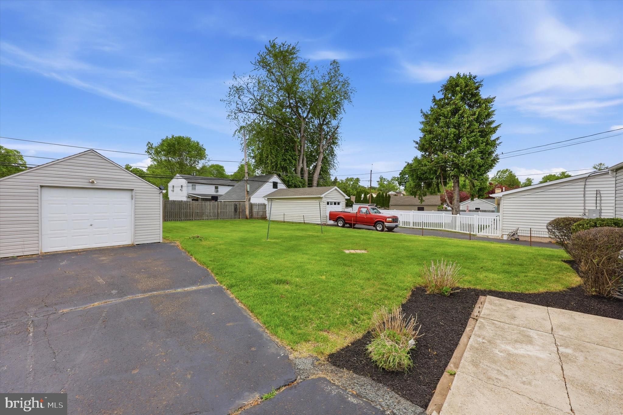 WILLOW PENN - Residential
