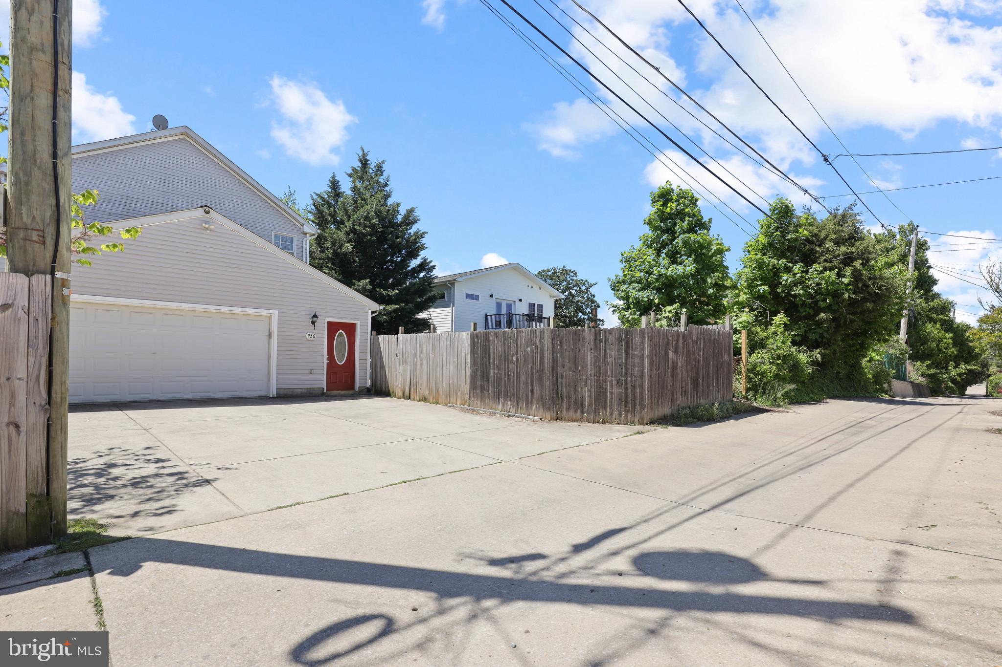 AIGBURTH - Residential