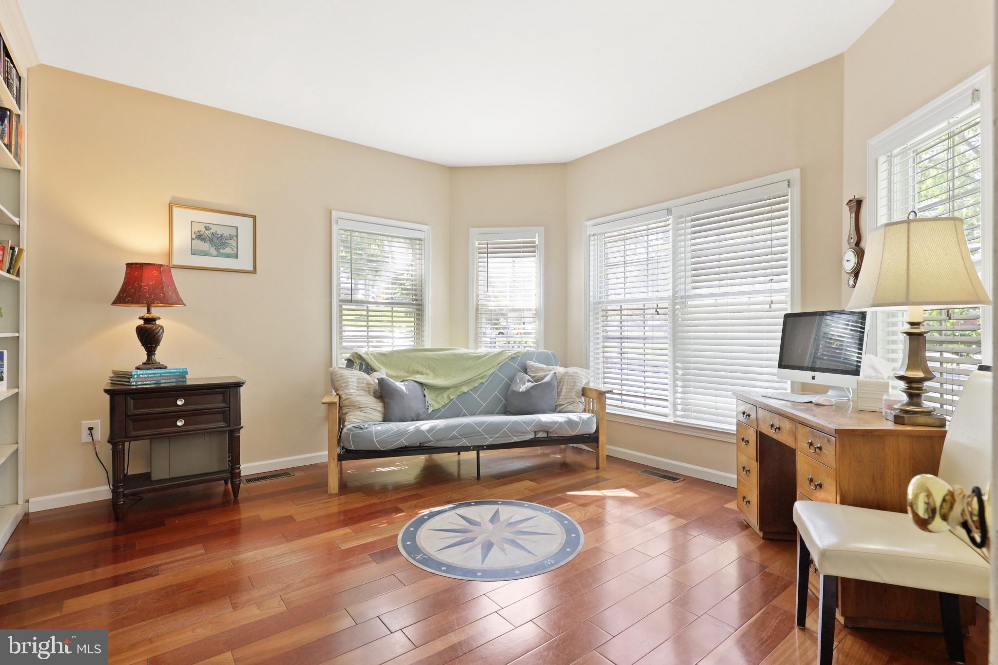 AIGBURTH - Residential