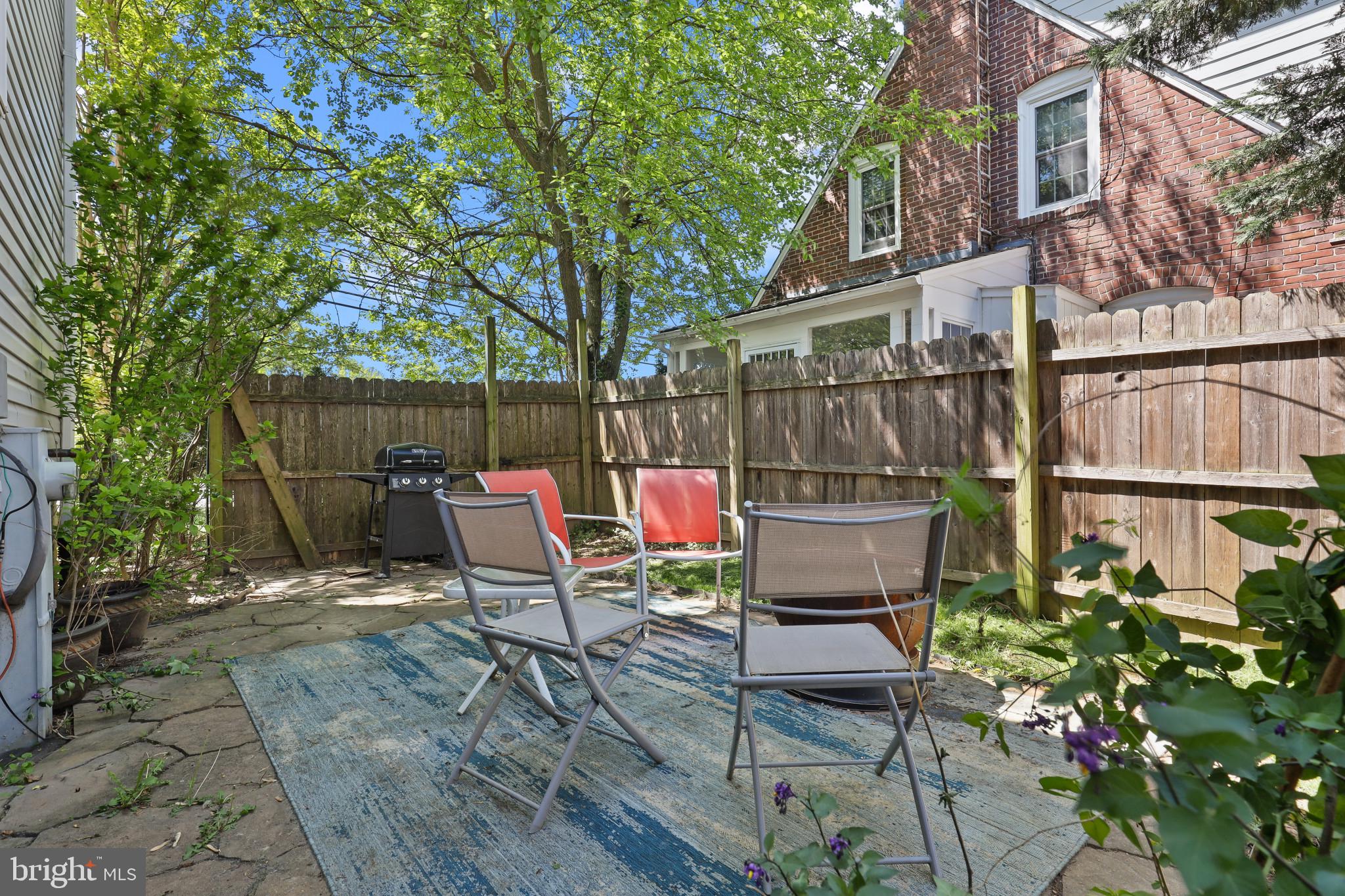 AIGBURTH - Residential